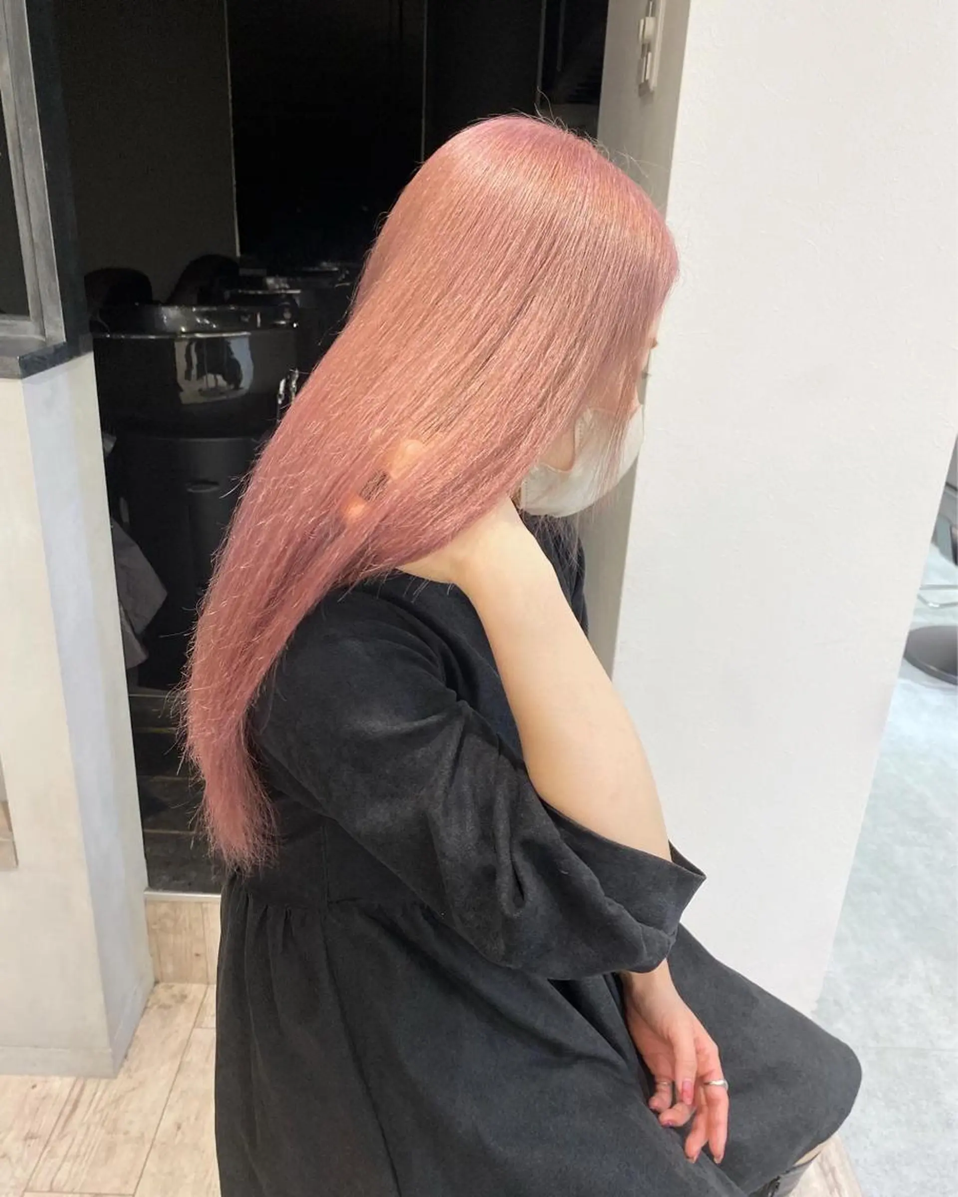 ロング カラー ヘアアレンジ ブリーチ ヘアカラー トリートメント ヘアセット 🌷FUKA🌷 まろやかハイトーンのヘアスタイル