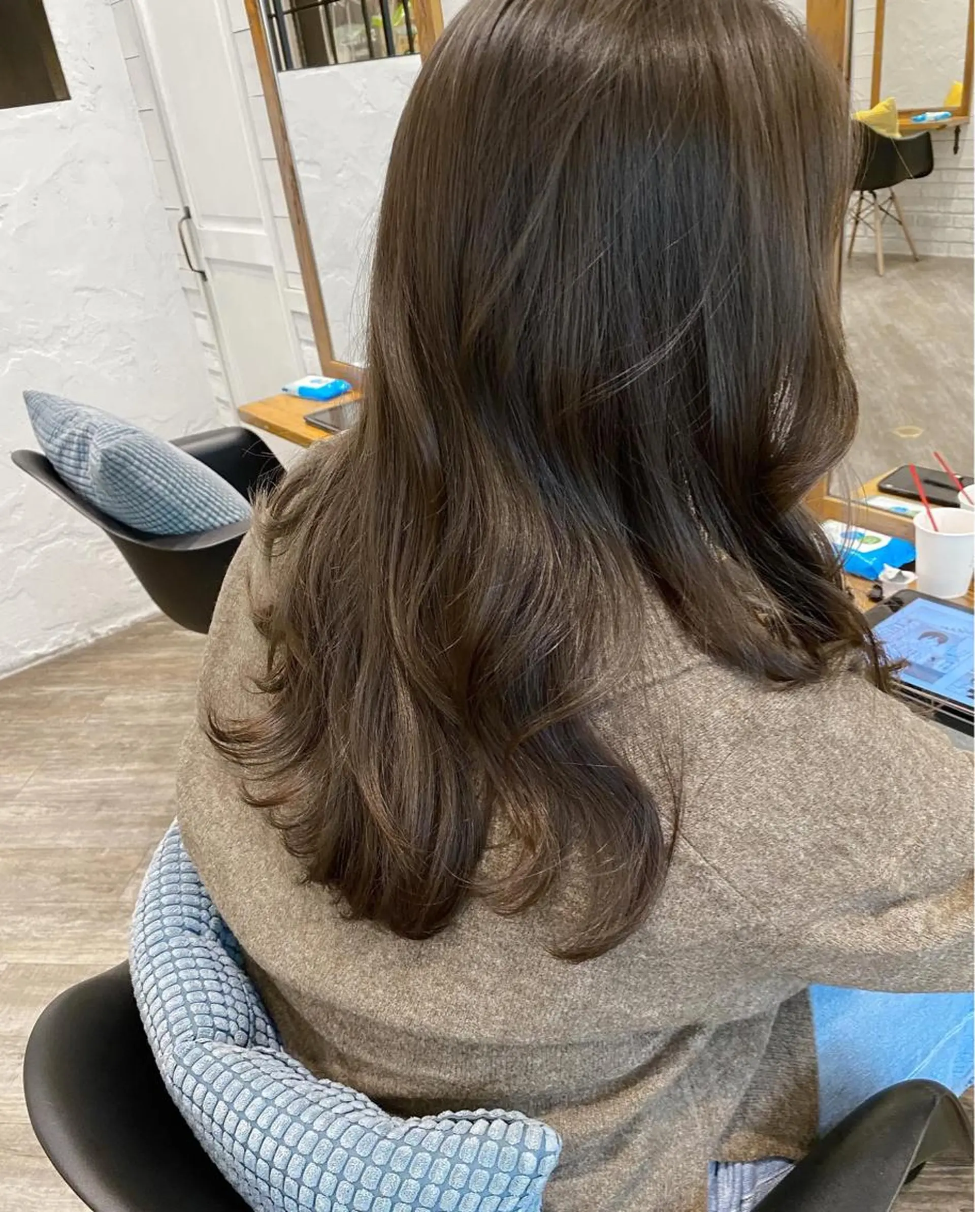 セミロング カラー オリーブカラー 🌟アレンジが似合う カラー🌟Rumiのヘアスタイル