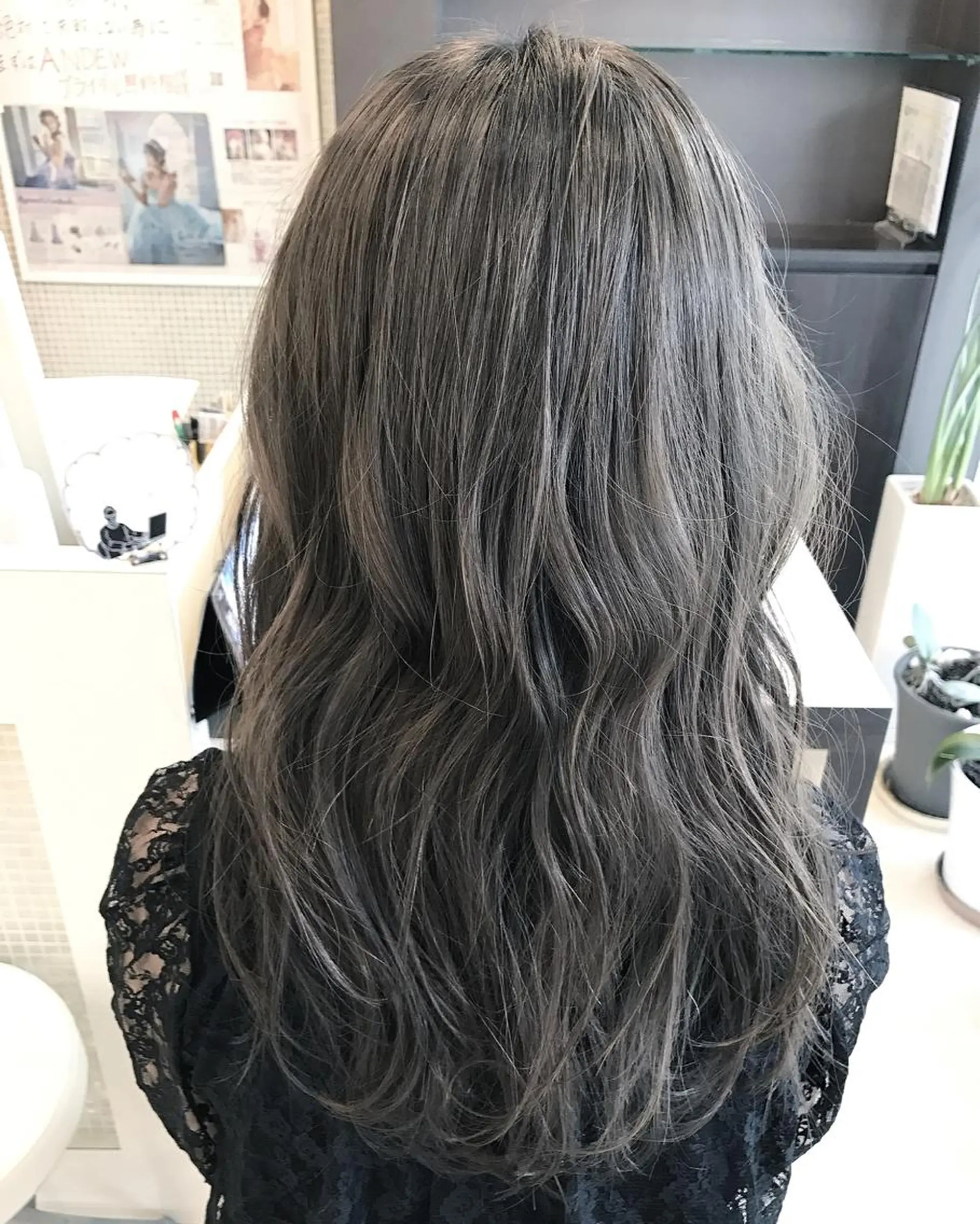 セミロング カラー ブリーチ ヘアカラー トリートメント 武田 清久のヘアスタイル