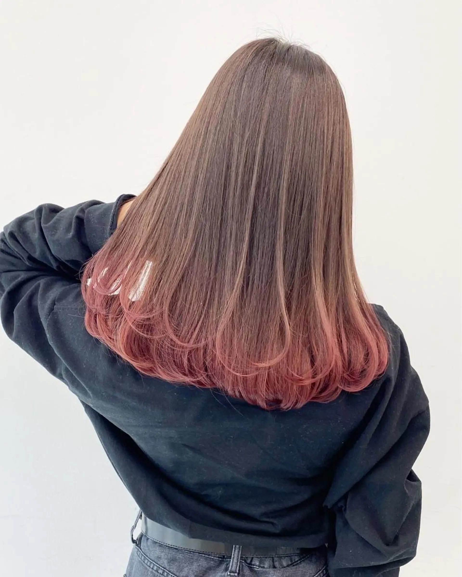 セミロング カラー ブリーチ グラデーションカラー ピンクカラー ヘアカラー トリートメント 【ブリーチカラー】 🌈ALIVE若山葵のヘアスタイル