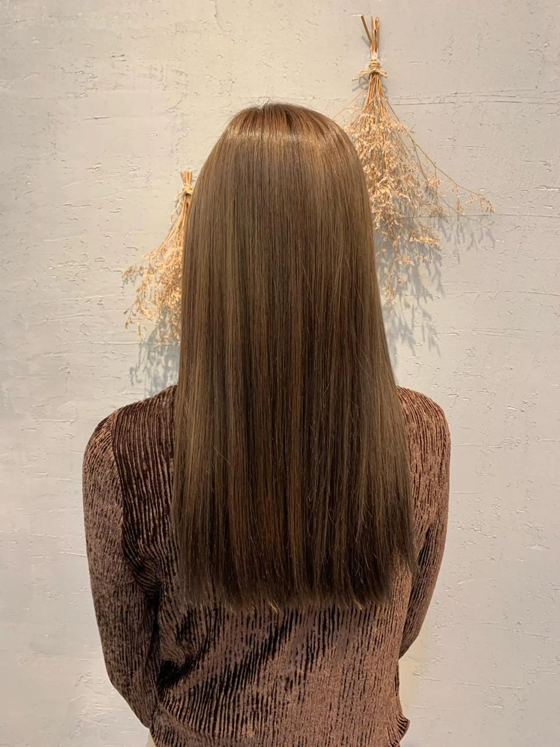 カラー kuschel アリイのヘアスタイル