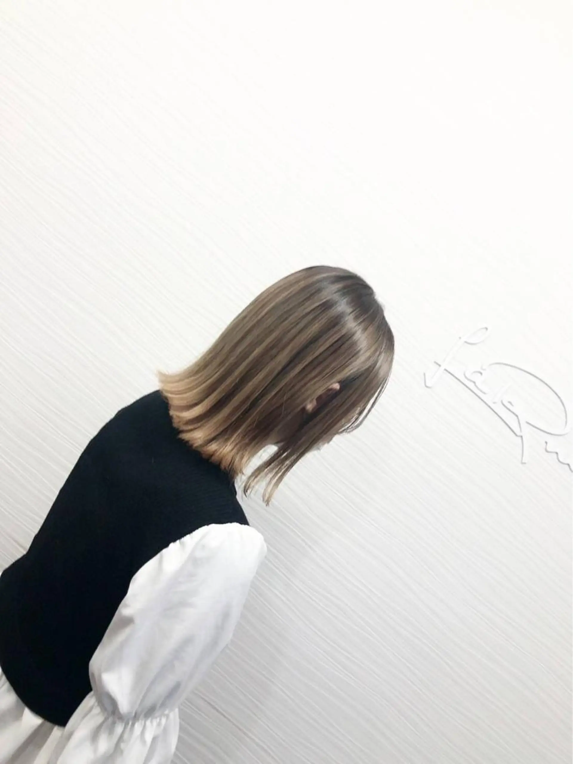 ミディアム カラー ブリーチ LaRmE Ayumi.のヘアスタイル