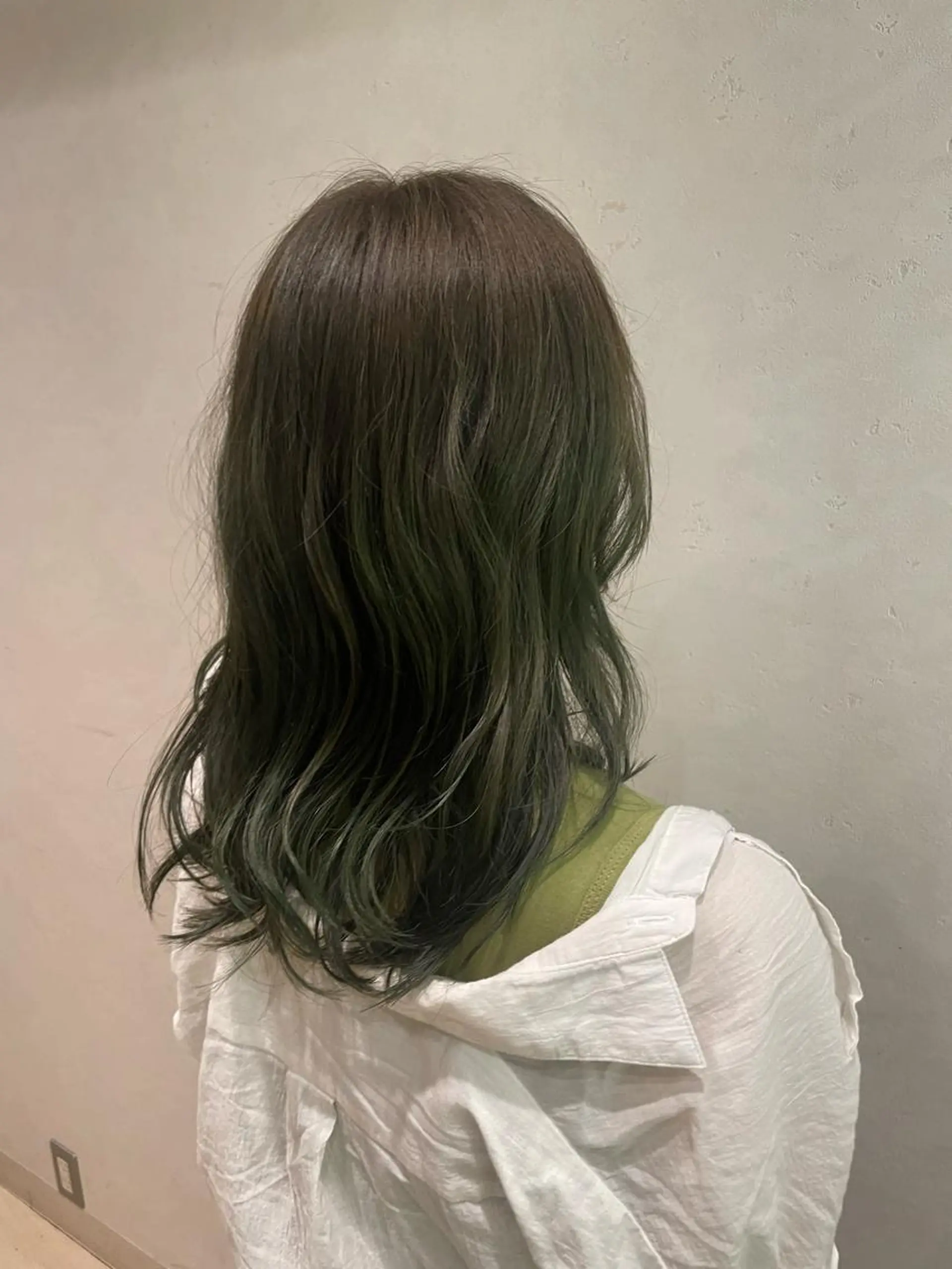 ミディアム カラー ブリーチ ブリーチなしカラー あ あのヘアスタイル