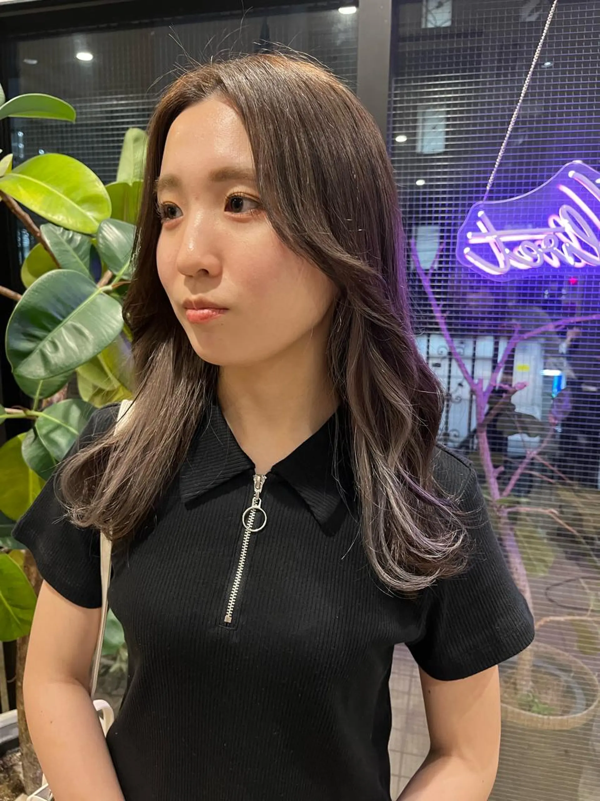 カラー こまつばらみお/レイ ヤー/ダブルカラーのヘアスタイル