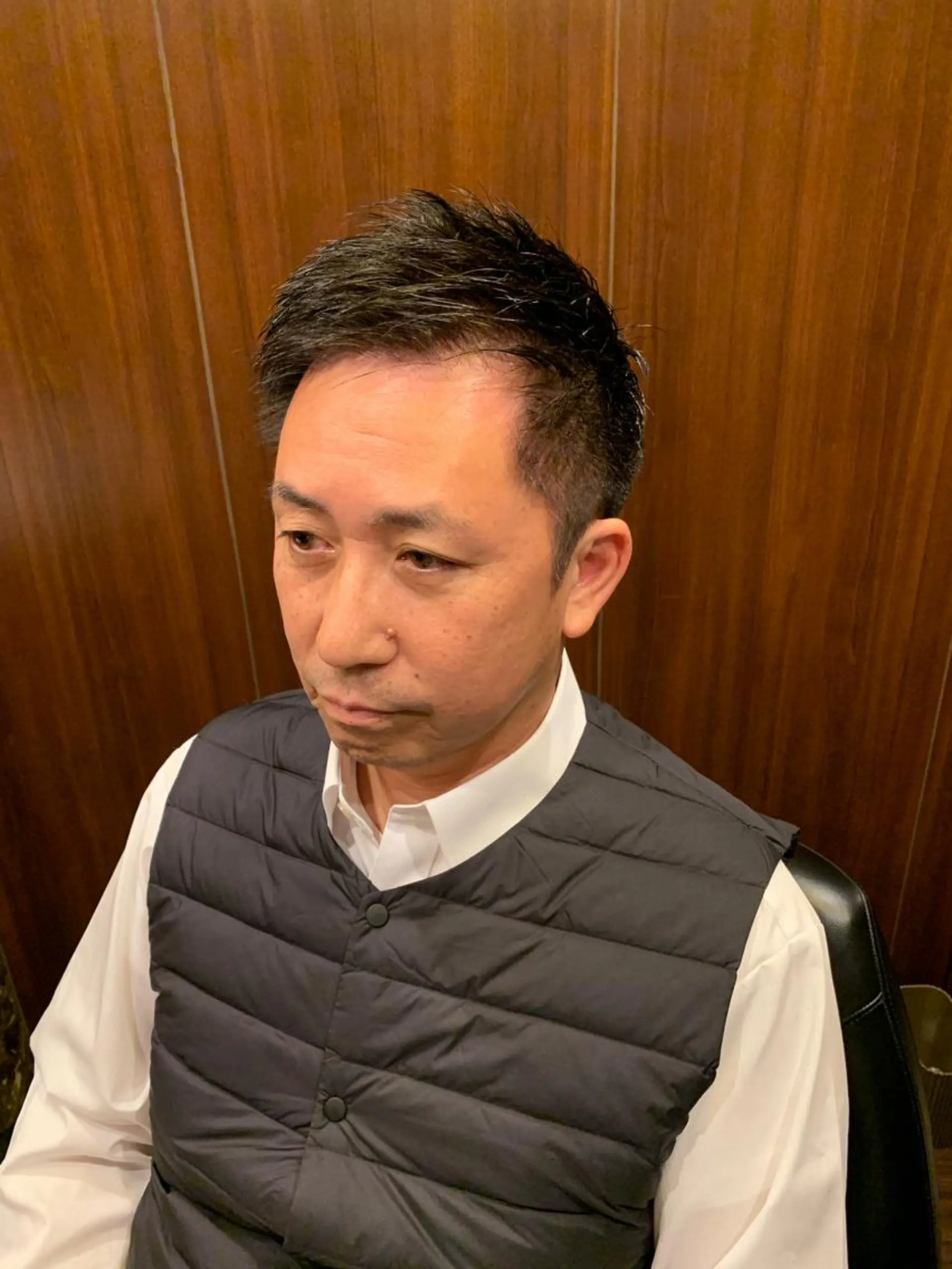 ショート カラー メンズ 田中 千恩のヘアスタイル