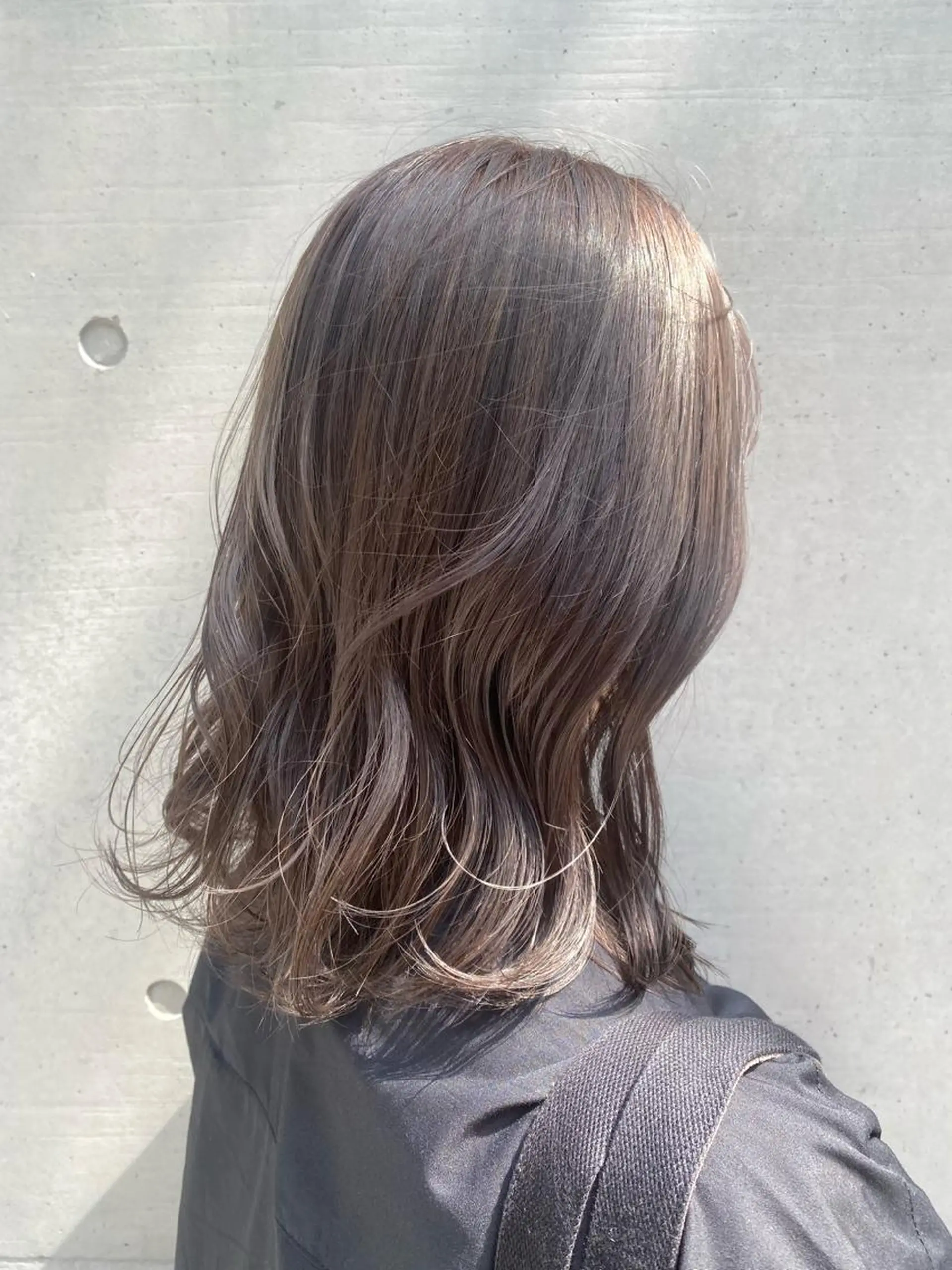 ミディアム 透明感カラー/似合わ せカット/大島実加永のヘアスタイル