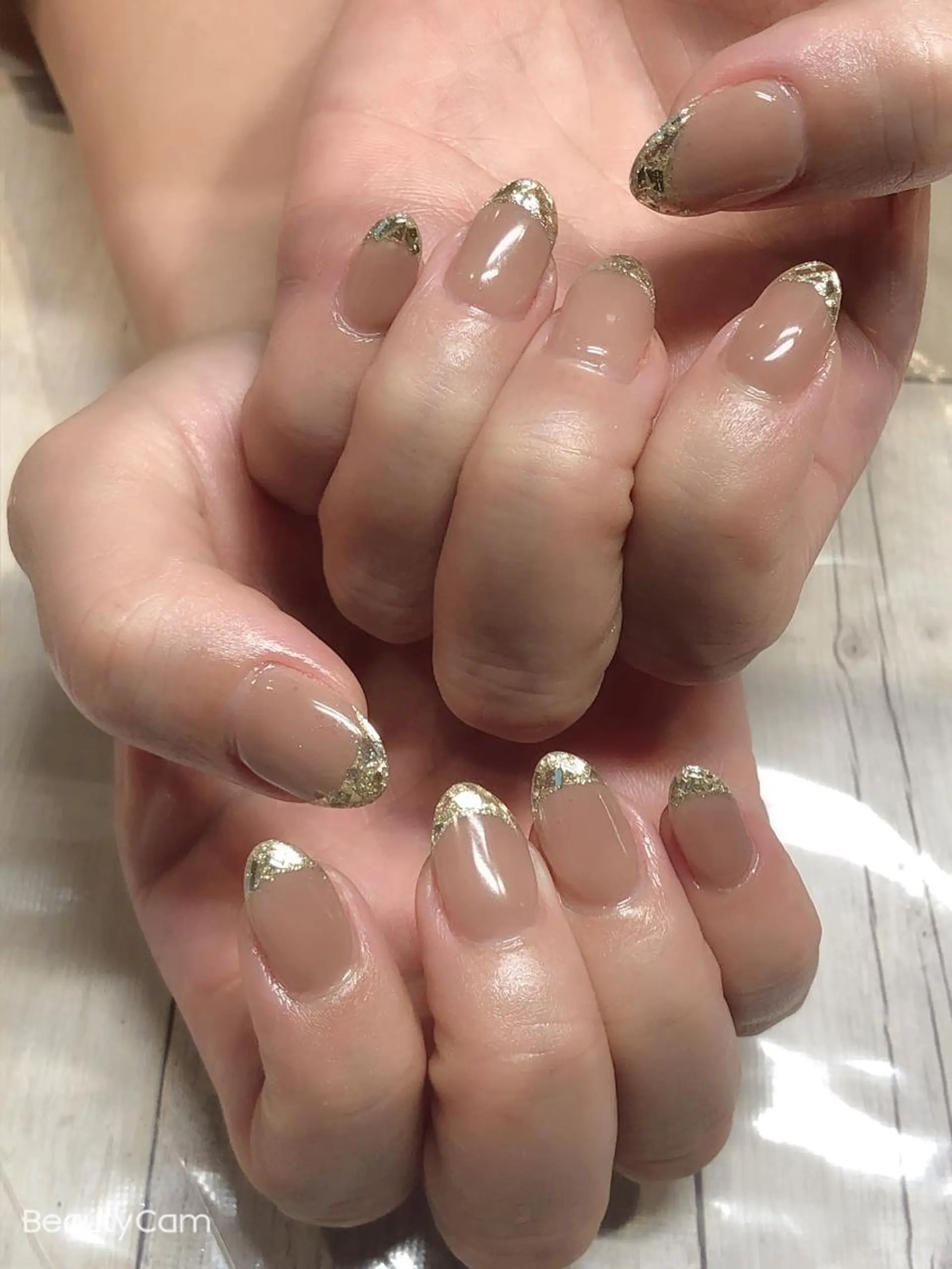 ネイル フレンチネイル ガラスフレンチ ゴールド ✨アン ミユ✨のネイルデザイン