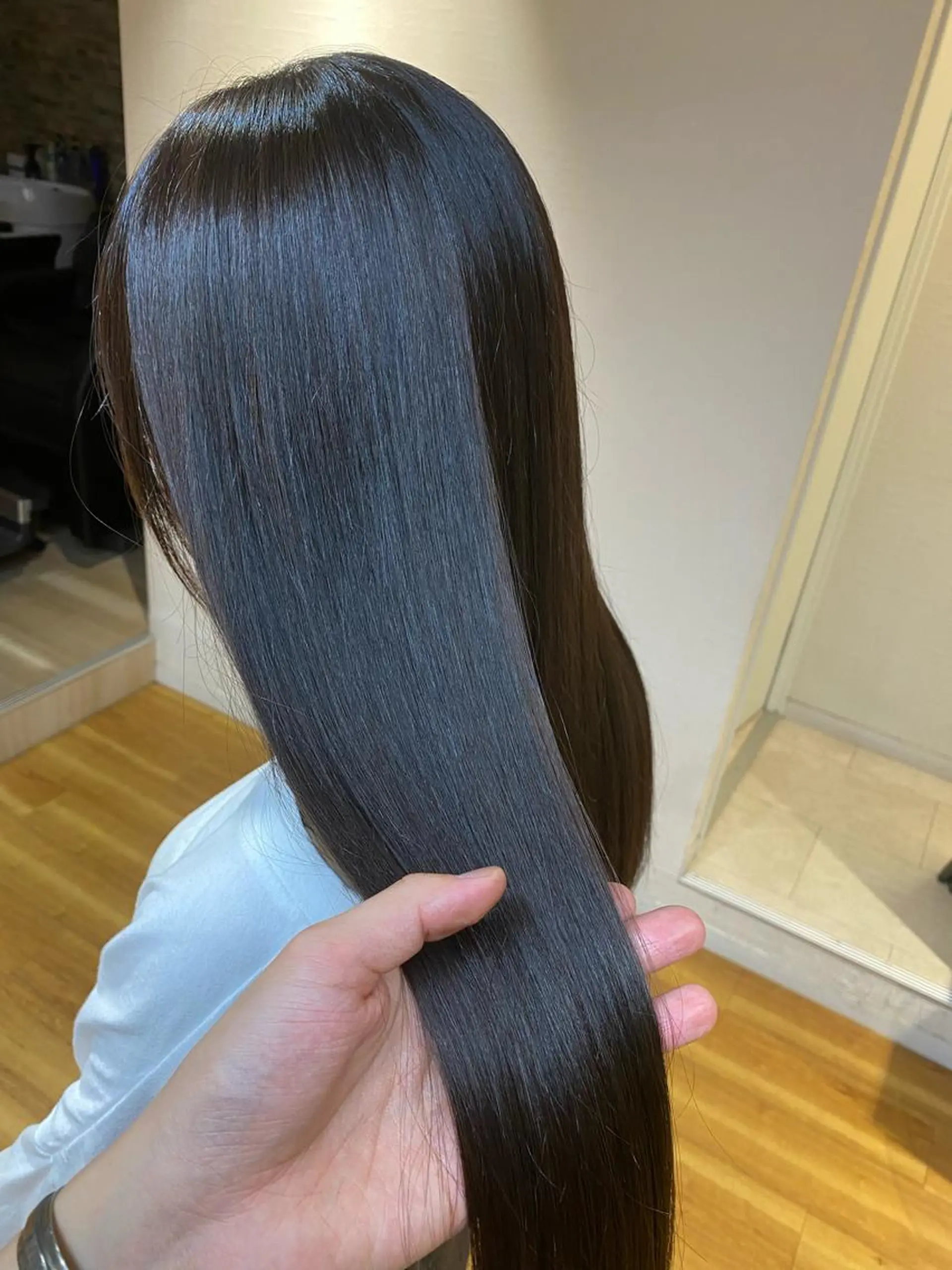 セミロング カラー Tummy's 岸本 圭吾のヘアスタイル