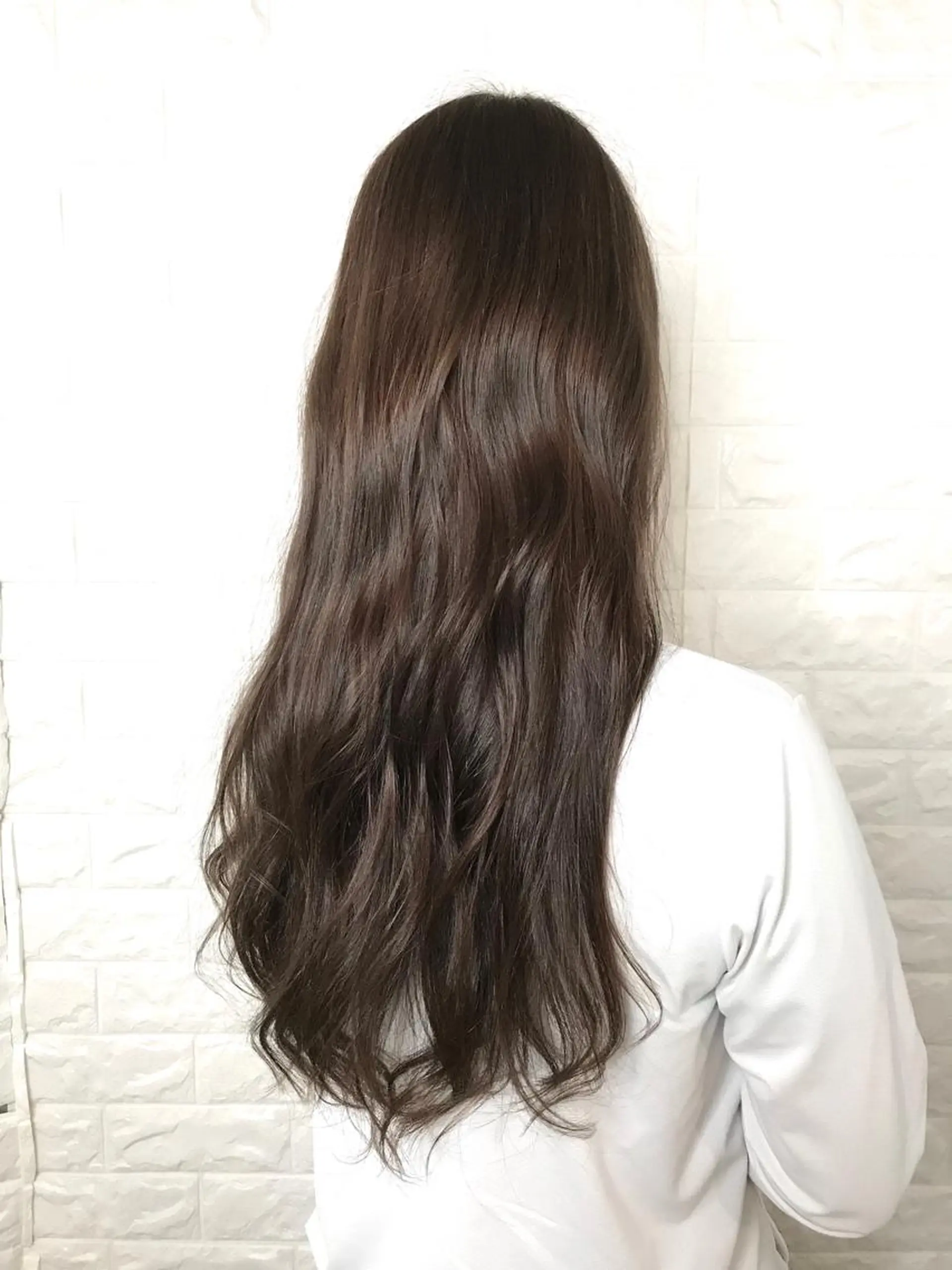 ロング カラー アッシュ 透明感カラー ダークアッシュ イルミナカラー ヘアカラー エイジングケア特化 美容師✂️山崎竜二のヘアスタイル