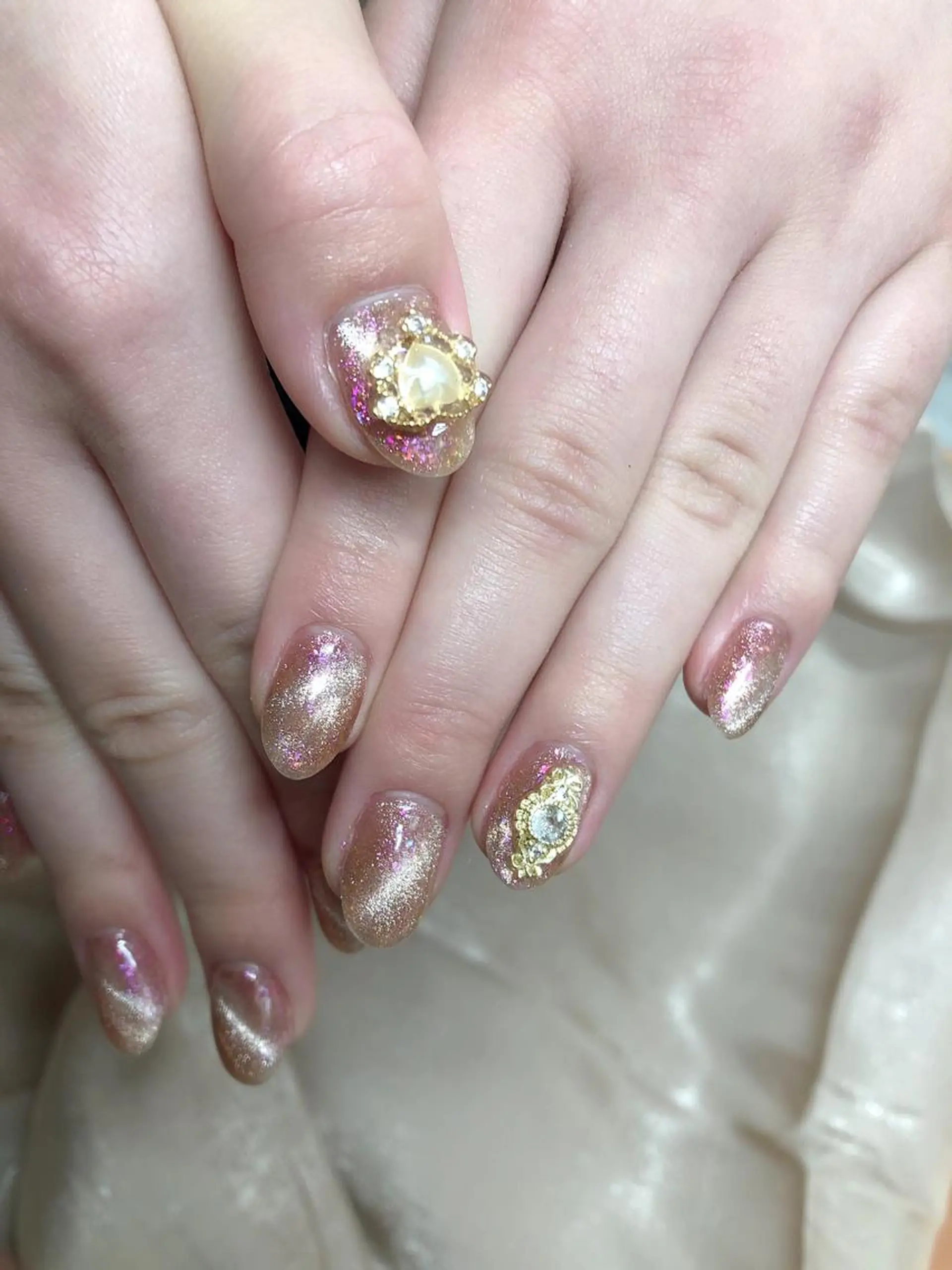 ミディアム ネイル Reonail 💕Kana💕のネイルデザイン