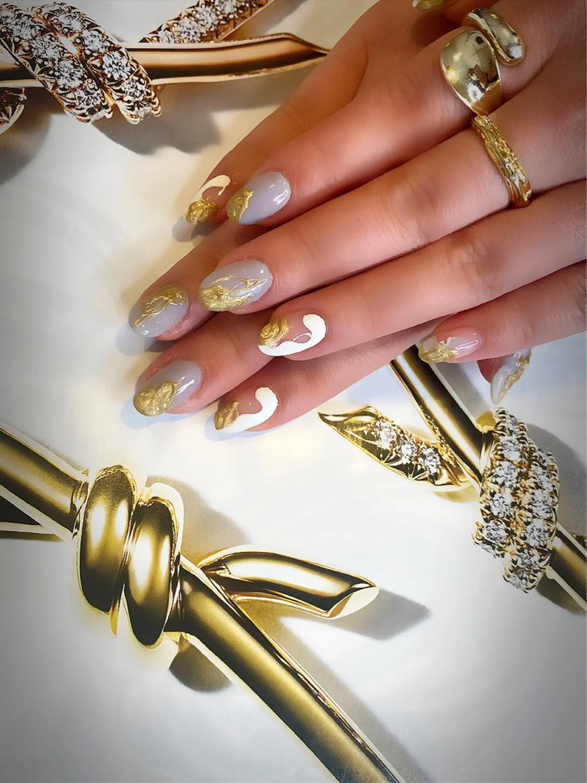 ネイル アートネイル クリアネイル ゴールド 春ネイル ホワイト ハンドネイル salon ORO sapporo所属・ORO 石井 香織のその他イメージ