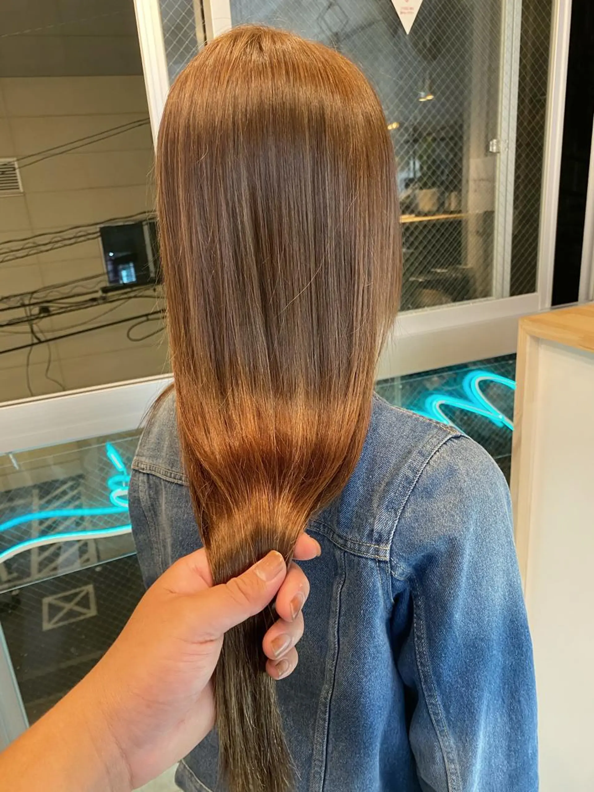 ロング カラー ベージュカラー 八谷 将平のヘアスタイル