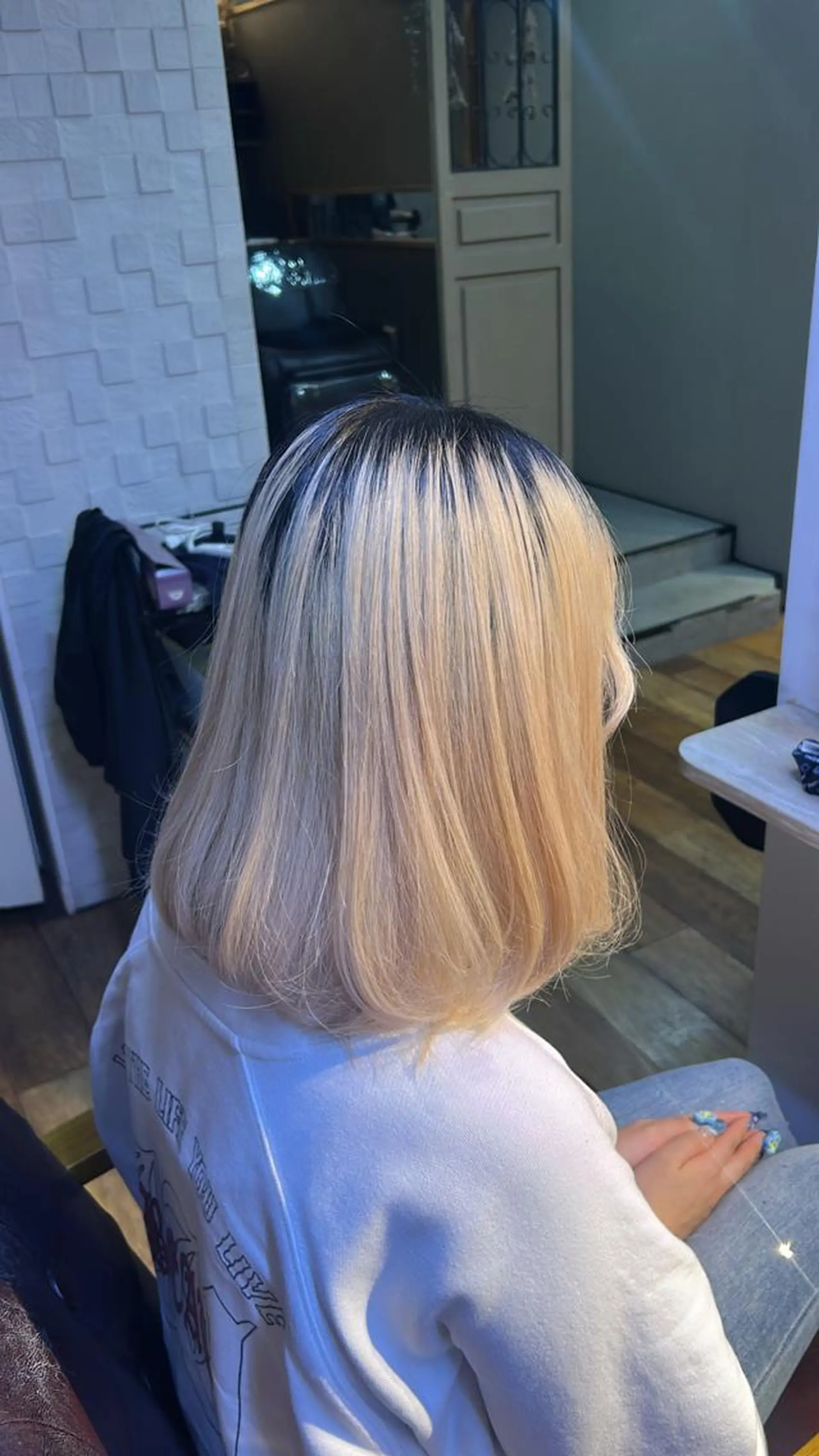 ミディアム 田子 未鈴のヘアスタイル