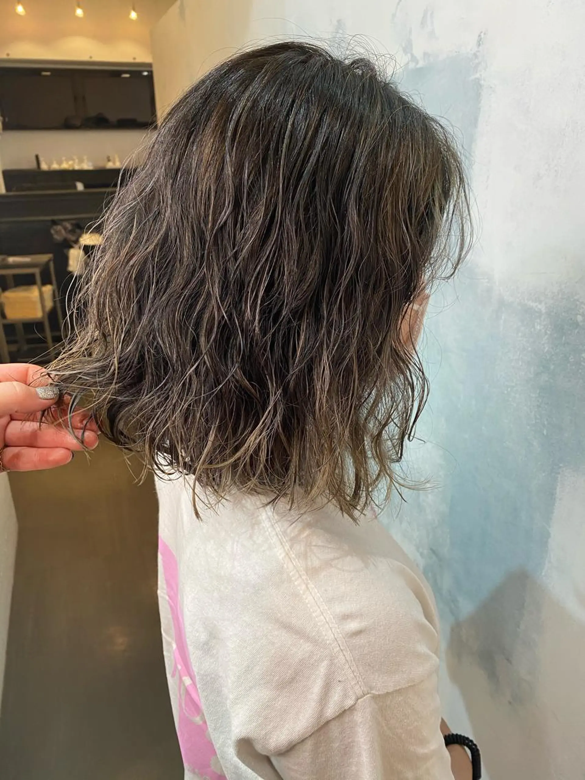 ミディアム カラー グラデーションカラー ハイトーンカラー ヘアカラー トリートメント 🍑艶髪✖️暖色系 ✨momoka🍑のヘアスタイル