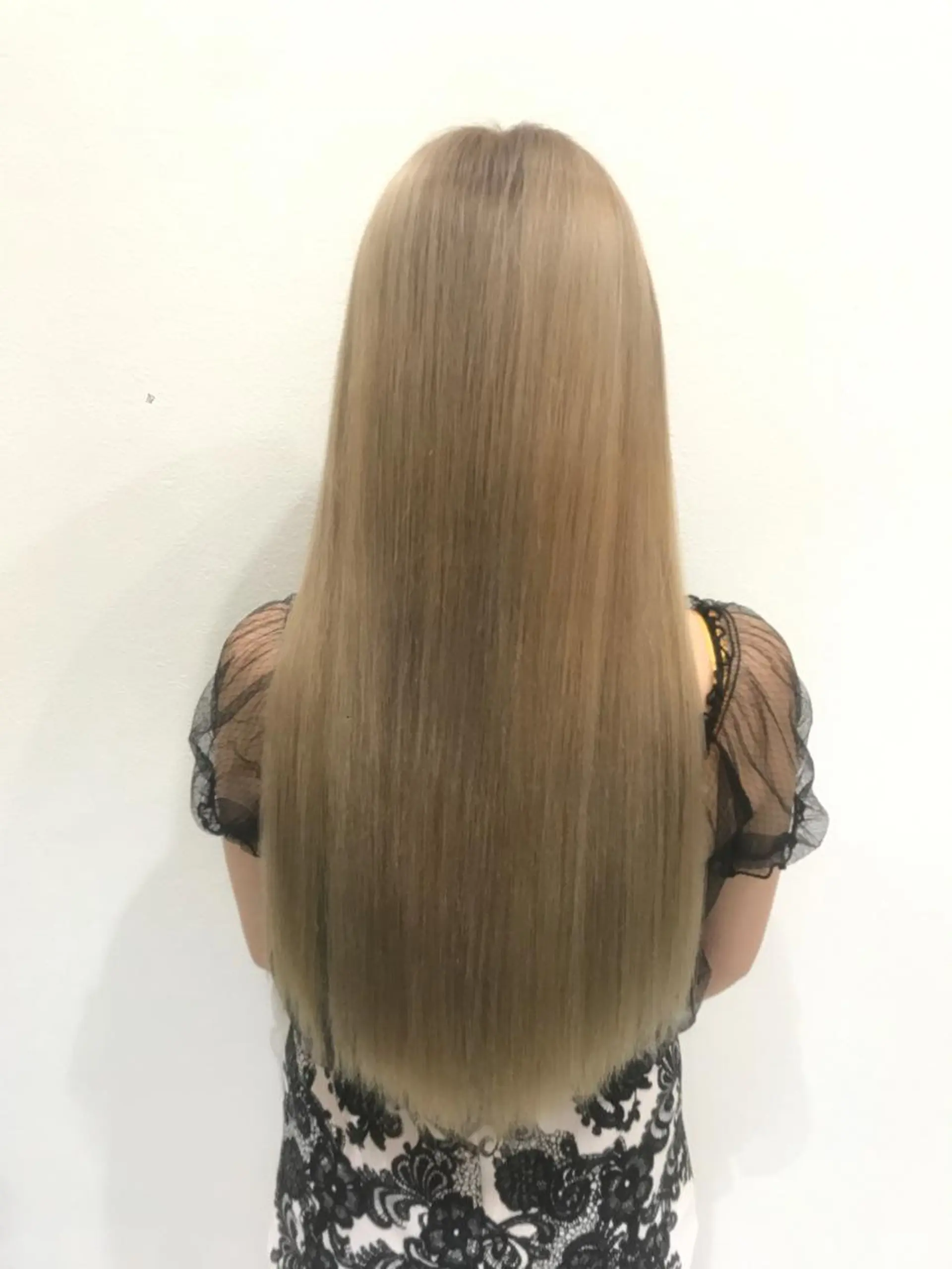 ロング ヘアカラー ブリーチカラー☆ 再生トリートメントのヘアスタイル