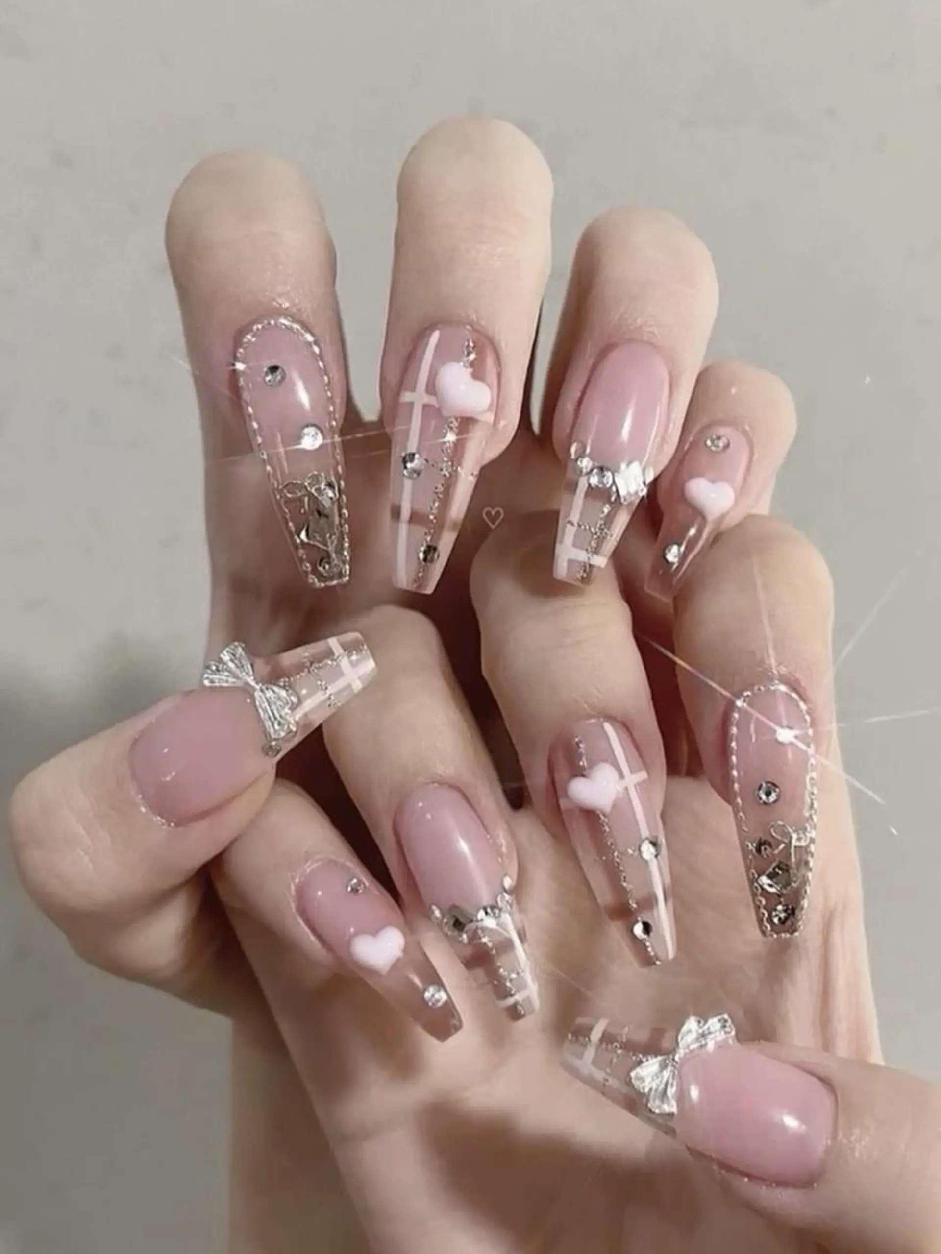 ネイル 長さ出し フレンチネイル グラデーション 卒業式 マグネットネイル MIHANA NAILのネイルデザイン