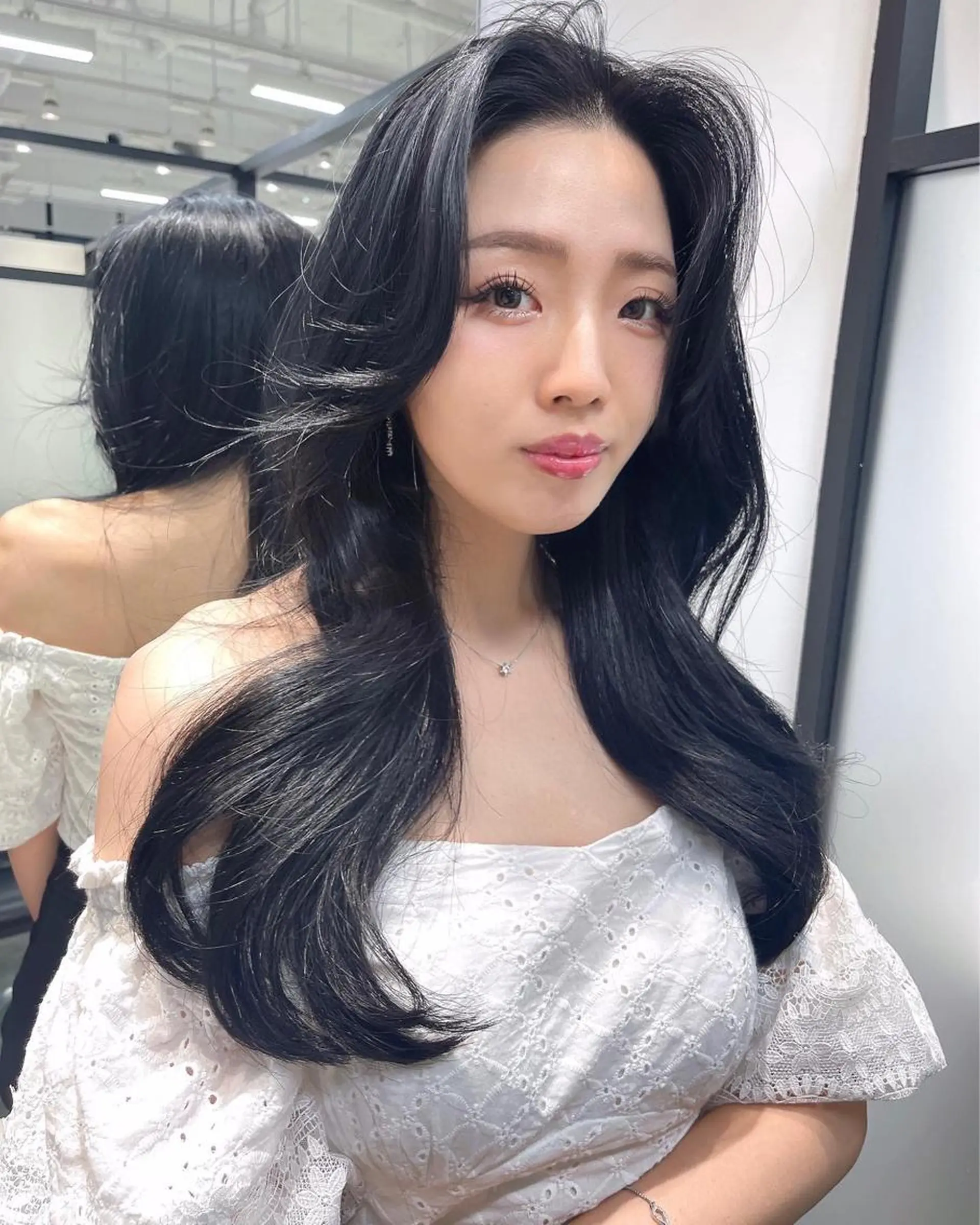 ロング カット ヘアカラー トリートメント 韓国レイヤーカット 髪質改善▫️水野有真のヘアスタイル