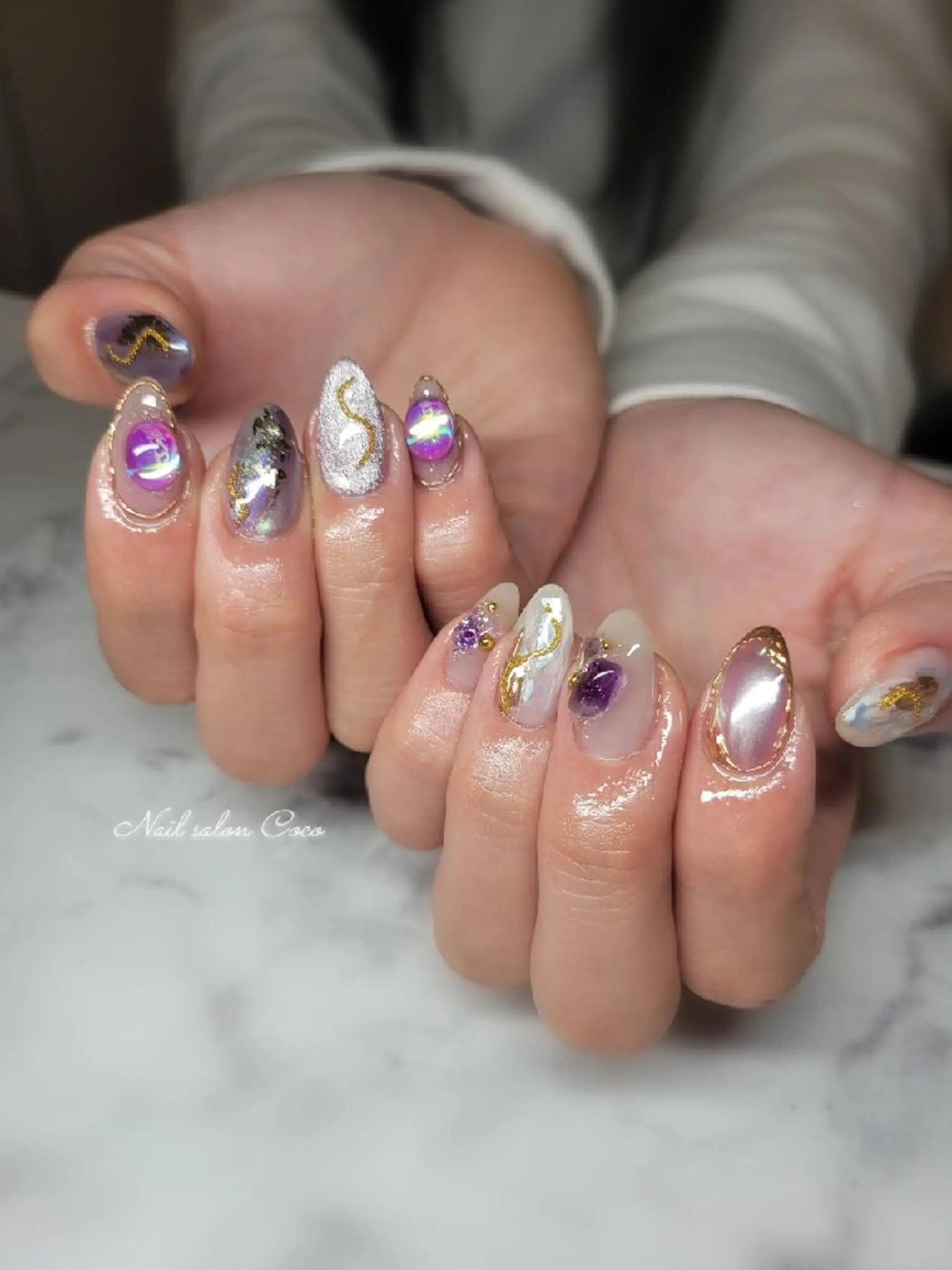 ネイル オーロラネイル ニュアンスネイル パープル 冬ネイル Nail salon Coco所属・Nail salon Coco【溝の口駅】のネイルデザイン