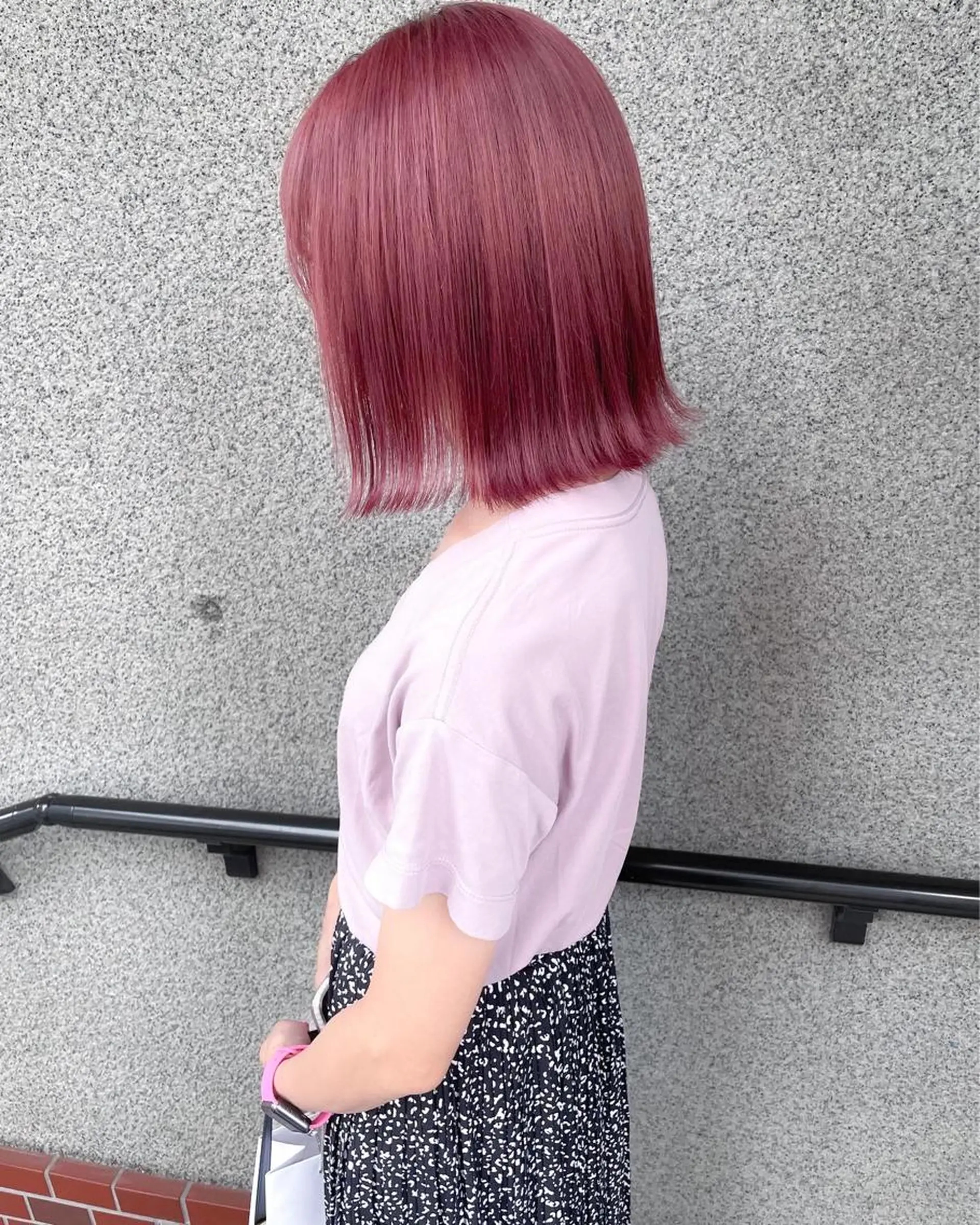 ミディアム カラー ブリーチ ピンクカラー 古川 流久のヘアスタイル