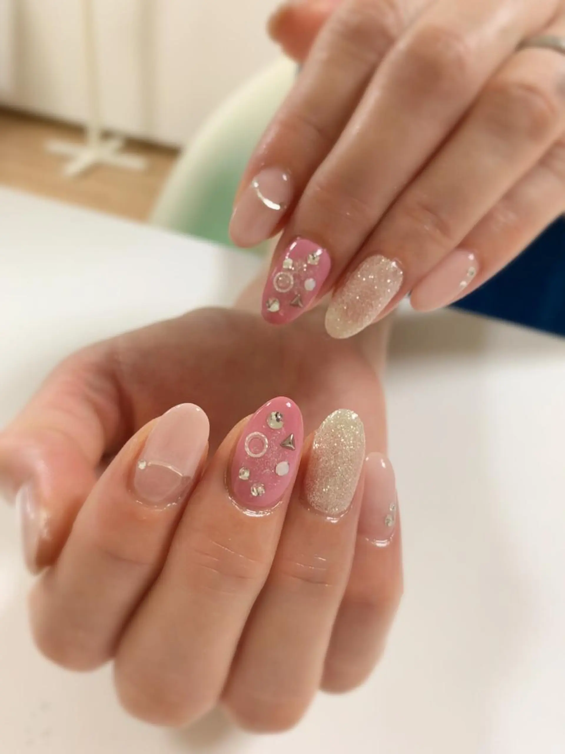 ネイル アートネイル 長さ出し フットネイル グリーン ニュアンスネイル Lily Roseスタッフ一同のマツエク・マツパデザイン