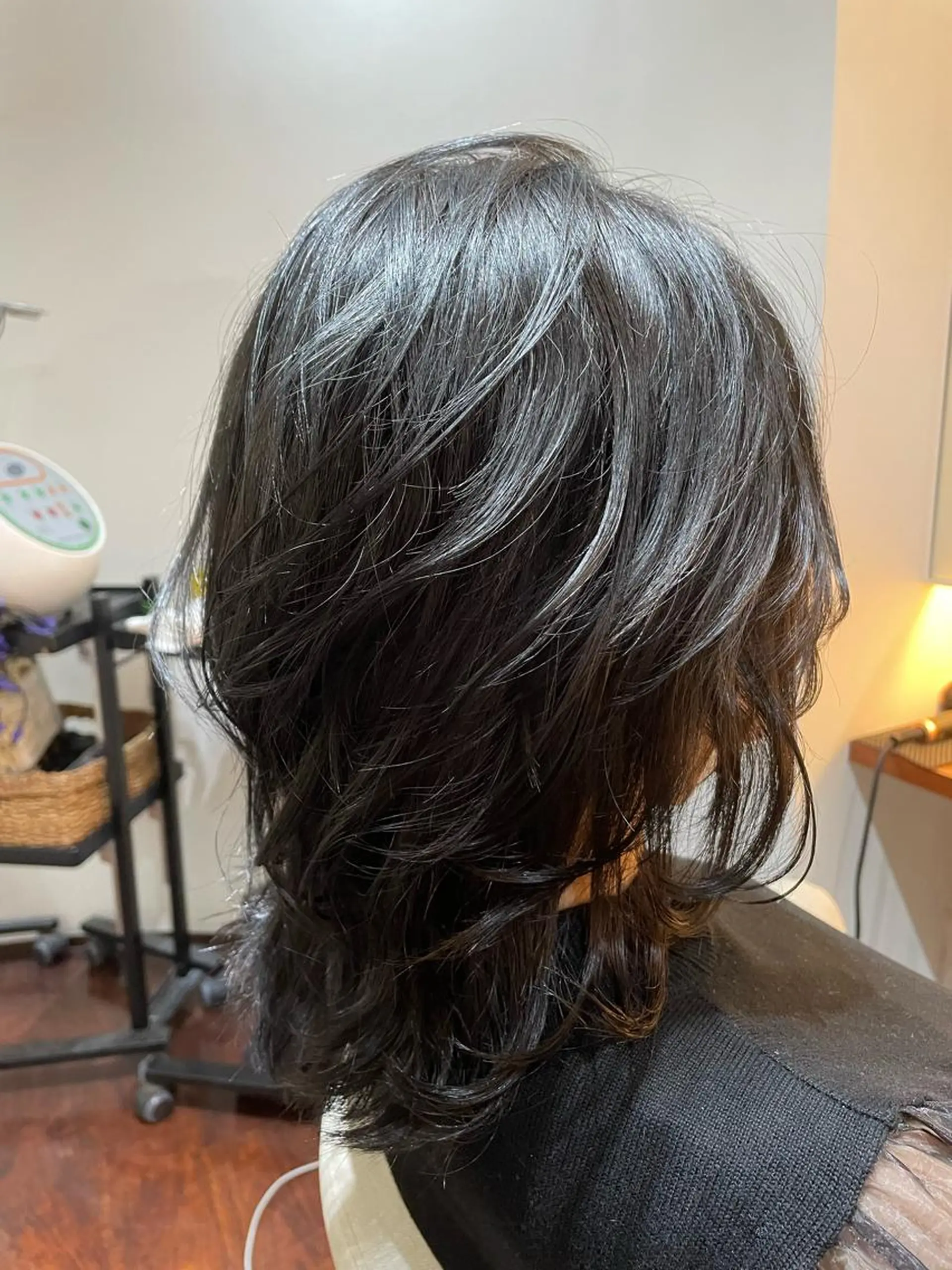 ミディアム カラー CoCooN Hiromiのヘアスタイル