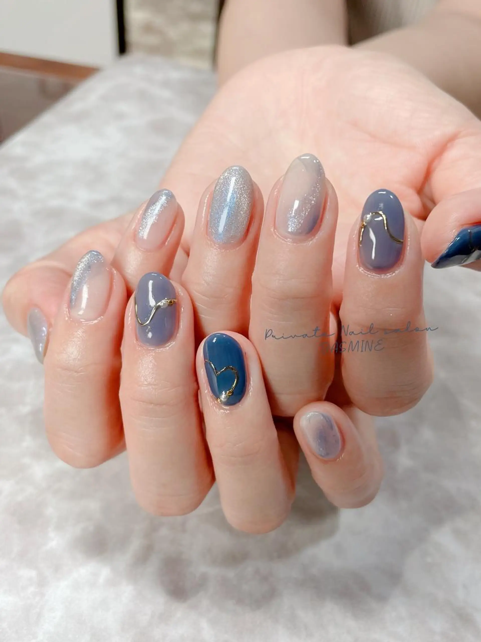 ネイル アートネイル ハート ミラーネイル ネイビー Nail salon JASMINEのネイルデザイン