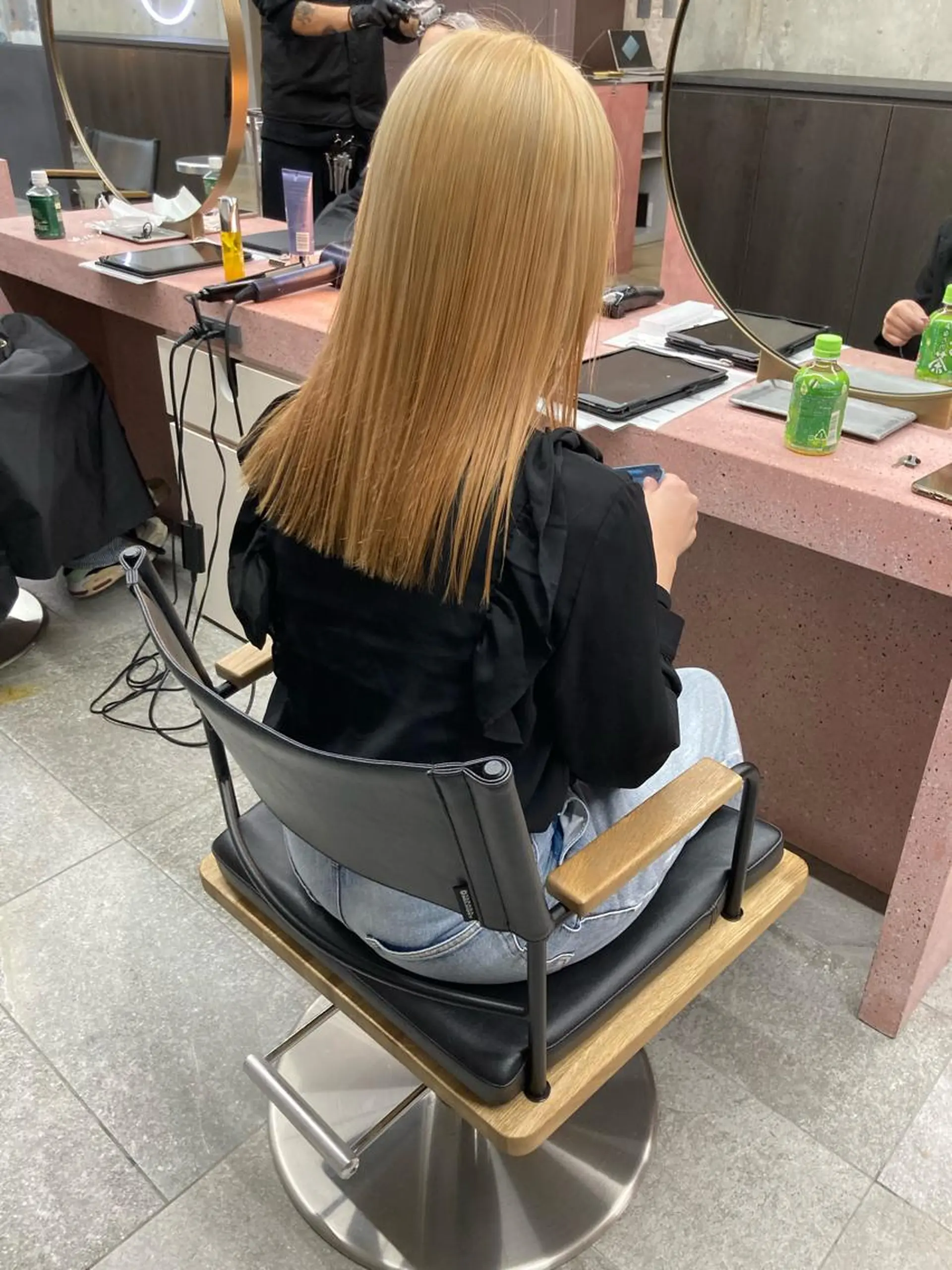 セミロング カラー ブリーチ カット ヘアカラー トリートメント 小木曽智美 /ボブ/ショートのヘアスタイル