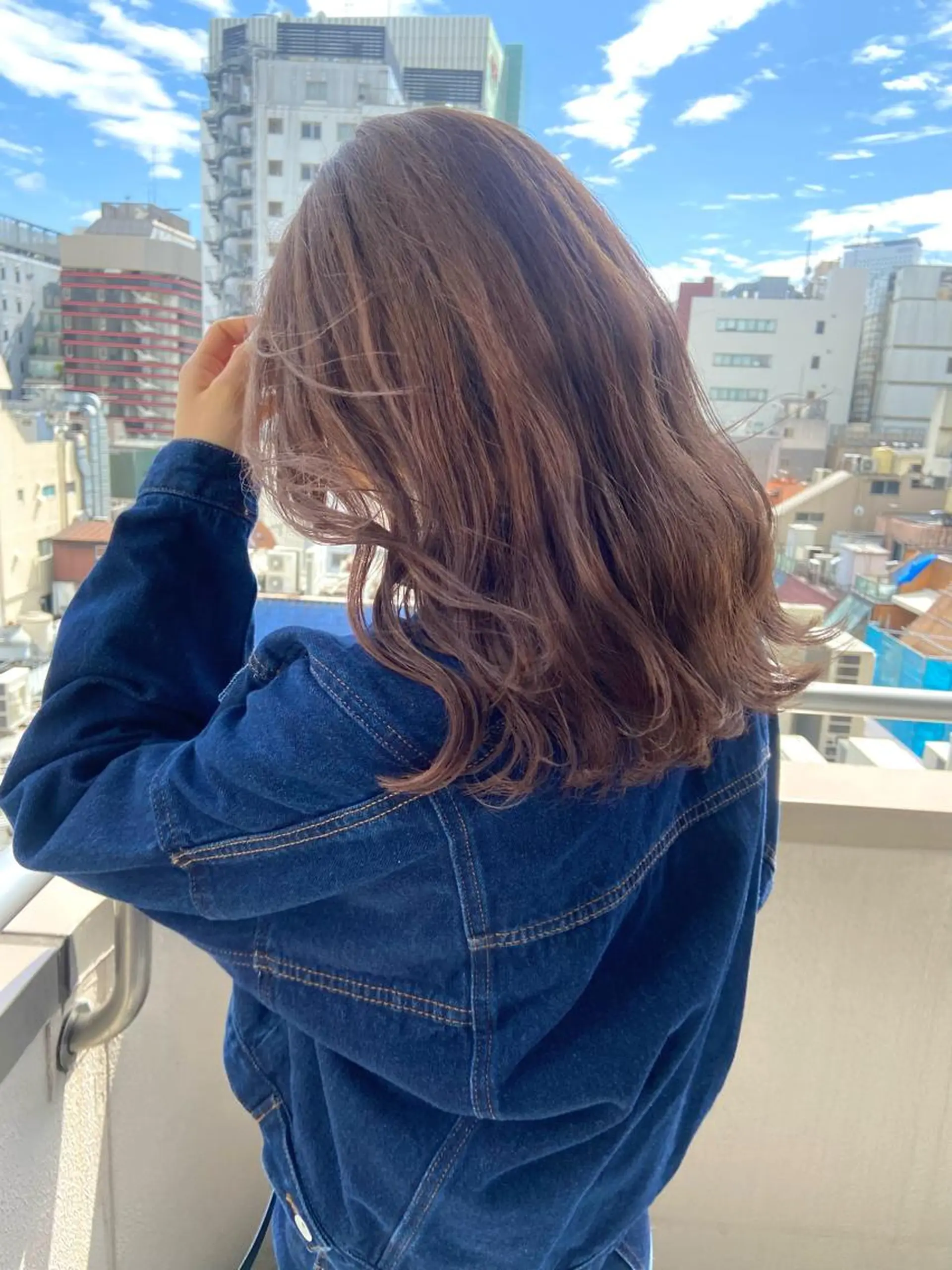 セミロング カラー ベージュカラー ブリーチ ミルクティーベージュ カット ヘアカラー トリートメント 🪽似合わせカラー RENA.🪽🩶のヘアスタイル