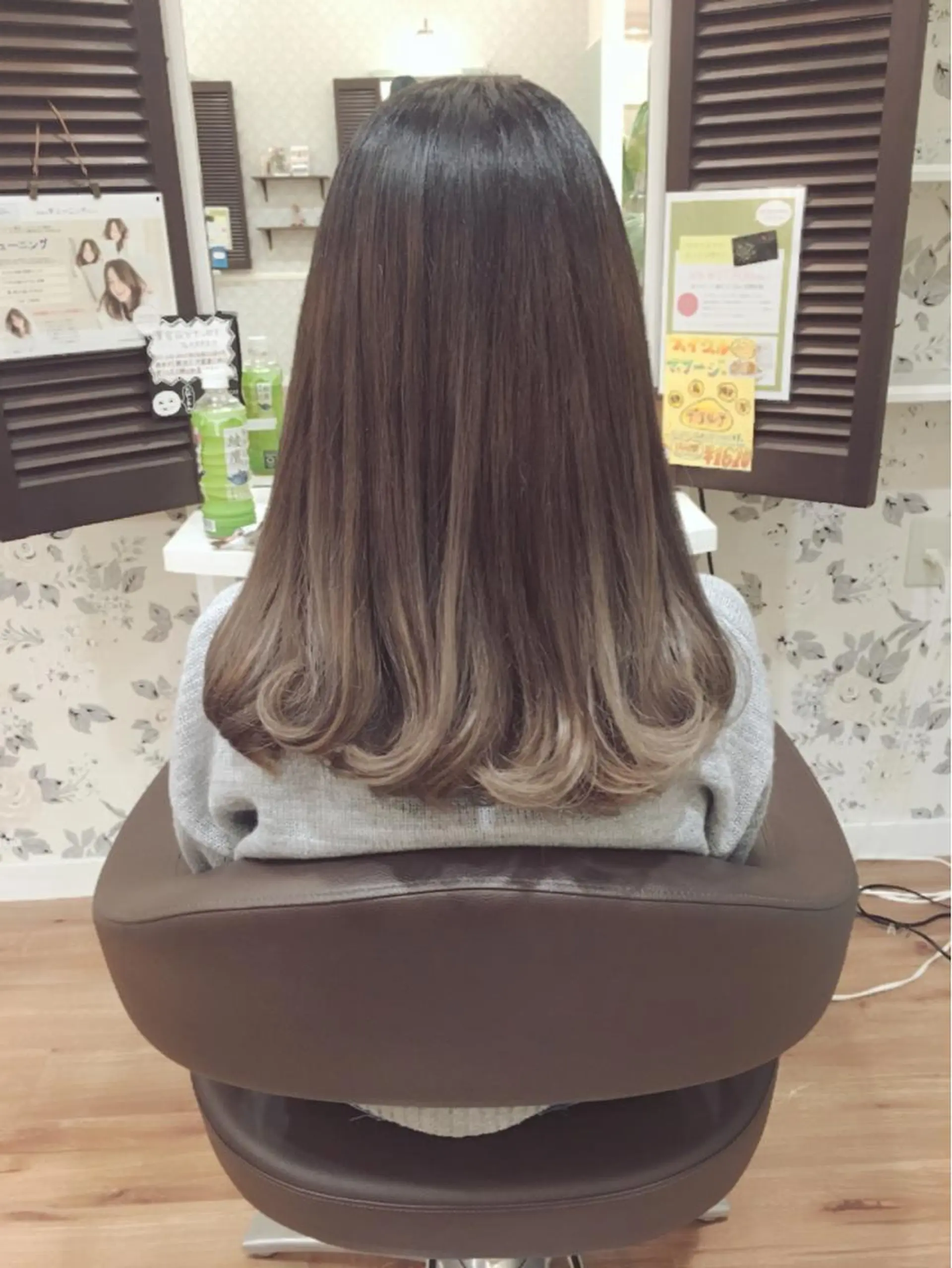 カラー グラデーションカラー グレージュ ビーズアモール 豊田店のヘアスタイル