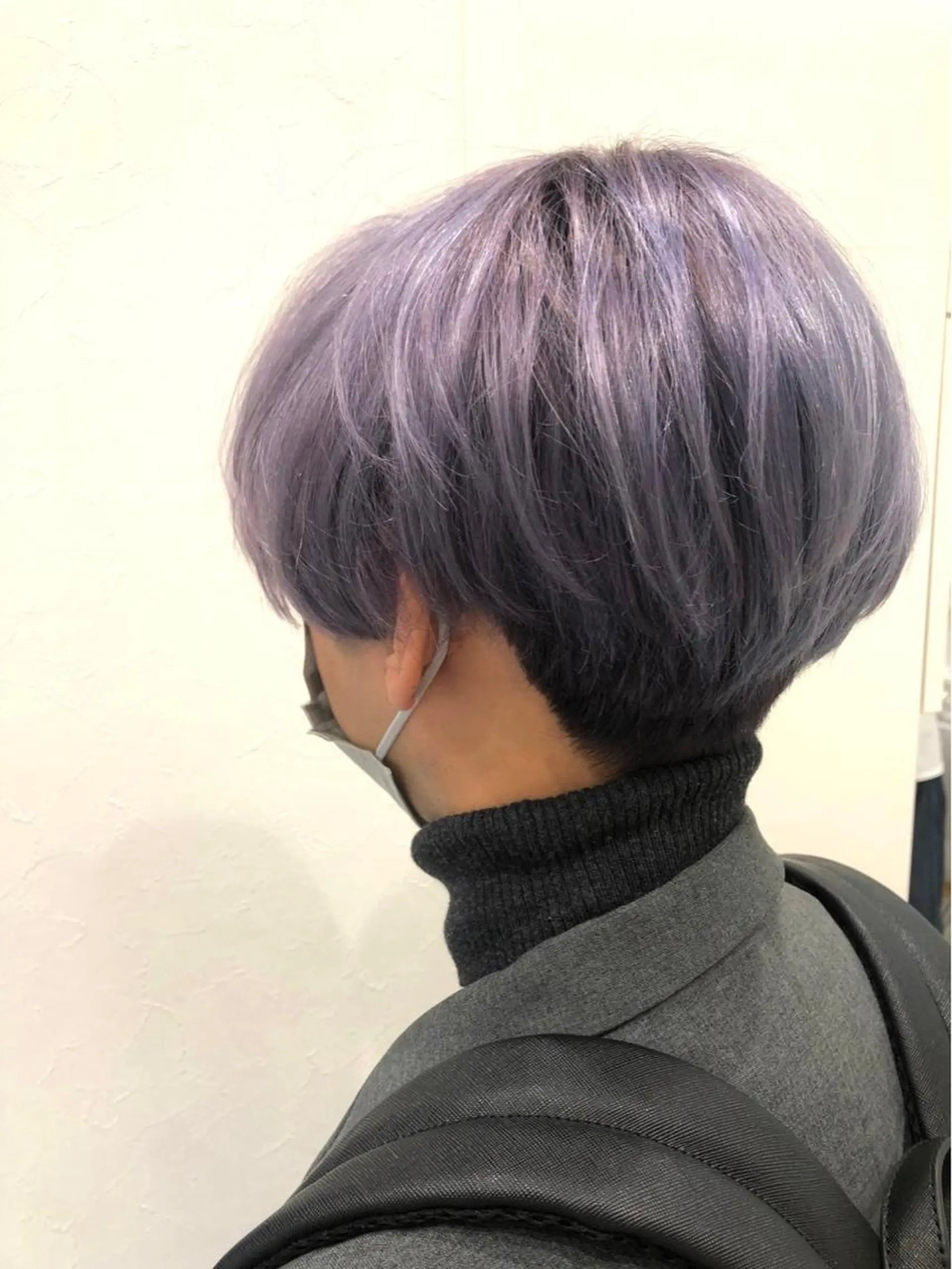 ショート カラー ブリーチ ラベンダーカラー 山森 大地のヘアスタイル