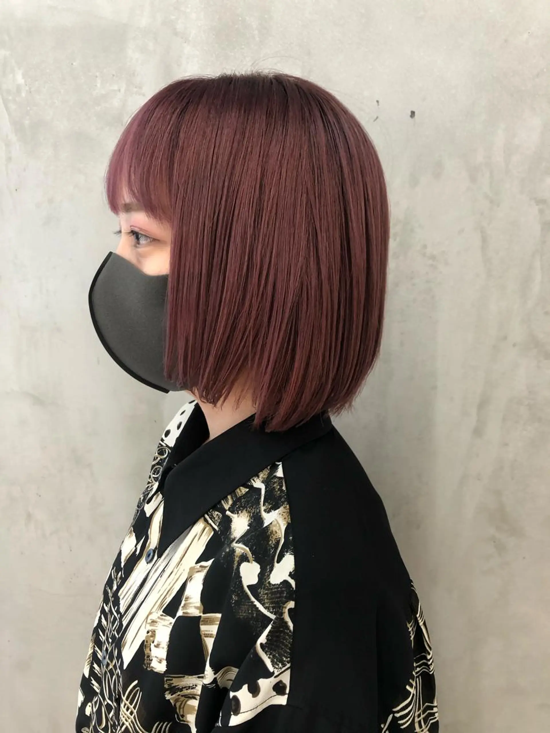 ミディアム カラー ピンクカラー 古屋 花織のヘアスタイル