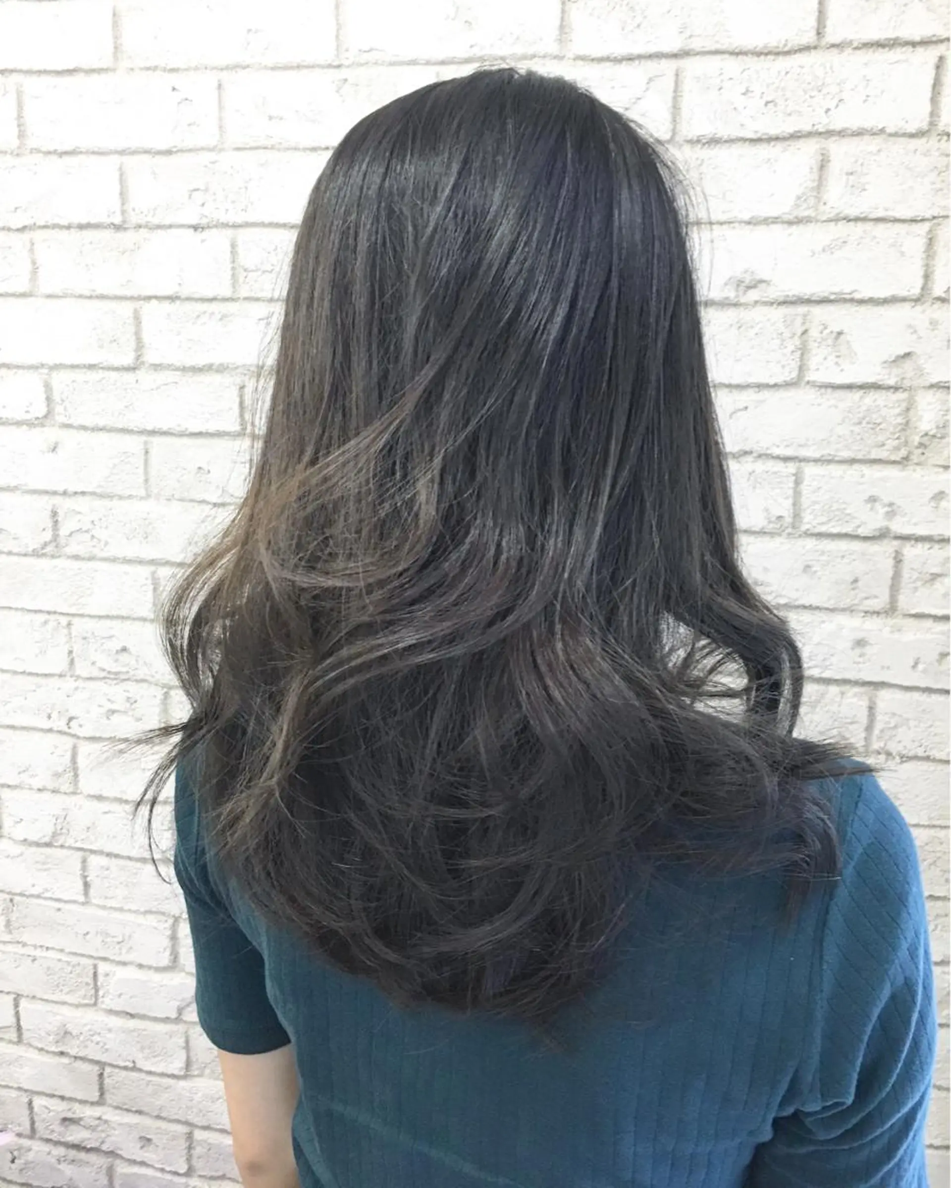 セミロング カラー boutique misakiのヘアスタイル