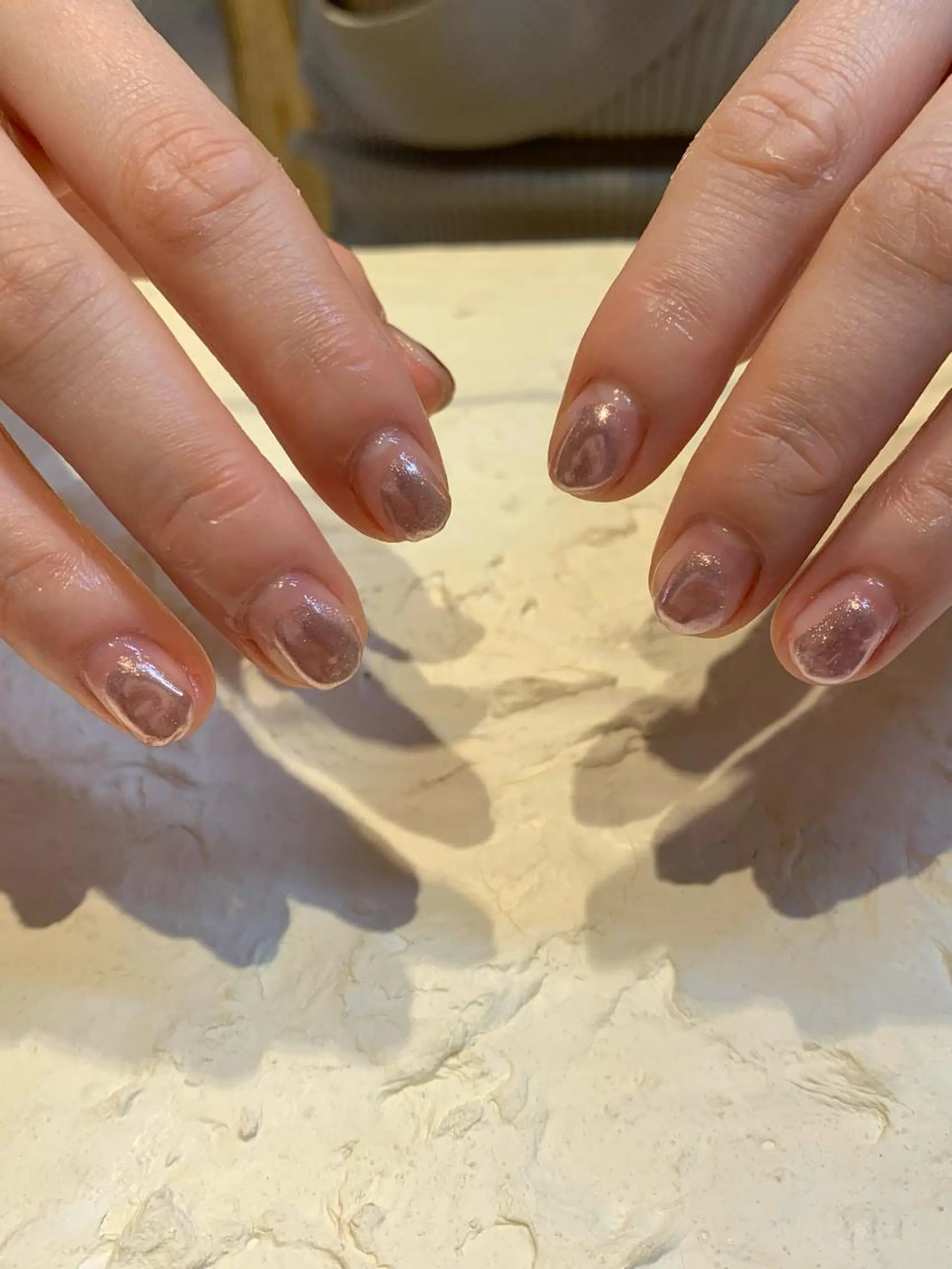 ネイル ミラーネイル ぷっくりネイル マキノ ユイのネイルデザイン