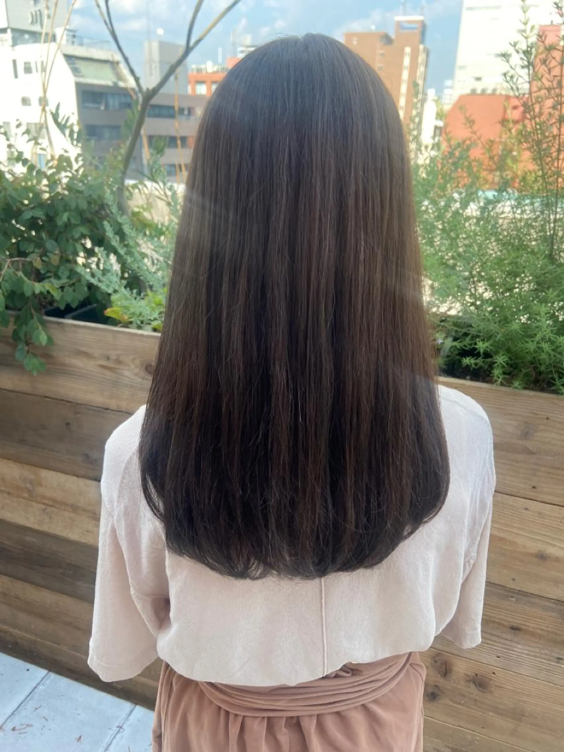 セミロング カラー パーマ ヘアアレンジ メンズ キッズ ネイル マツエク・マツパ ビジネス メンズインナーカラー マッシュ メンズウルフカット アッシュ 久木原 ゆりのヘアスタイル