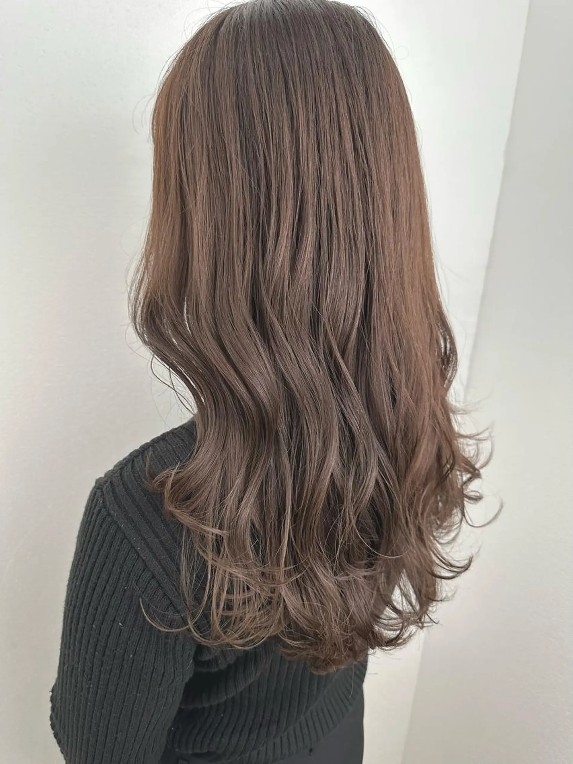 ロング カラー カット トレンド/顔まわり/ レイヤー/髪質改善のヘアスタイル