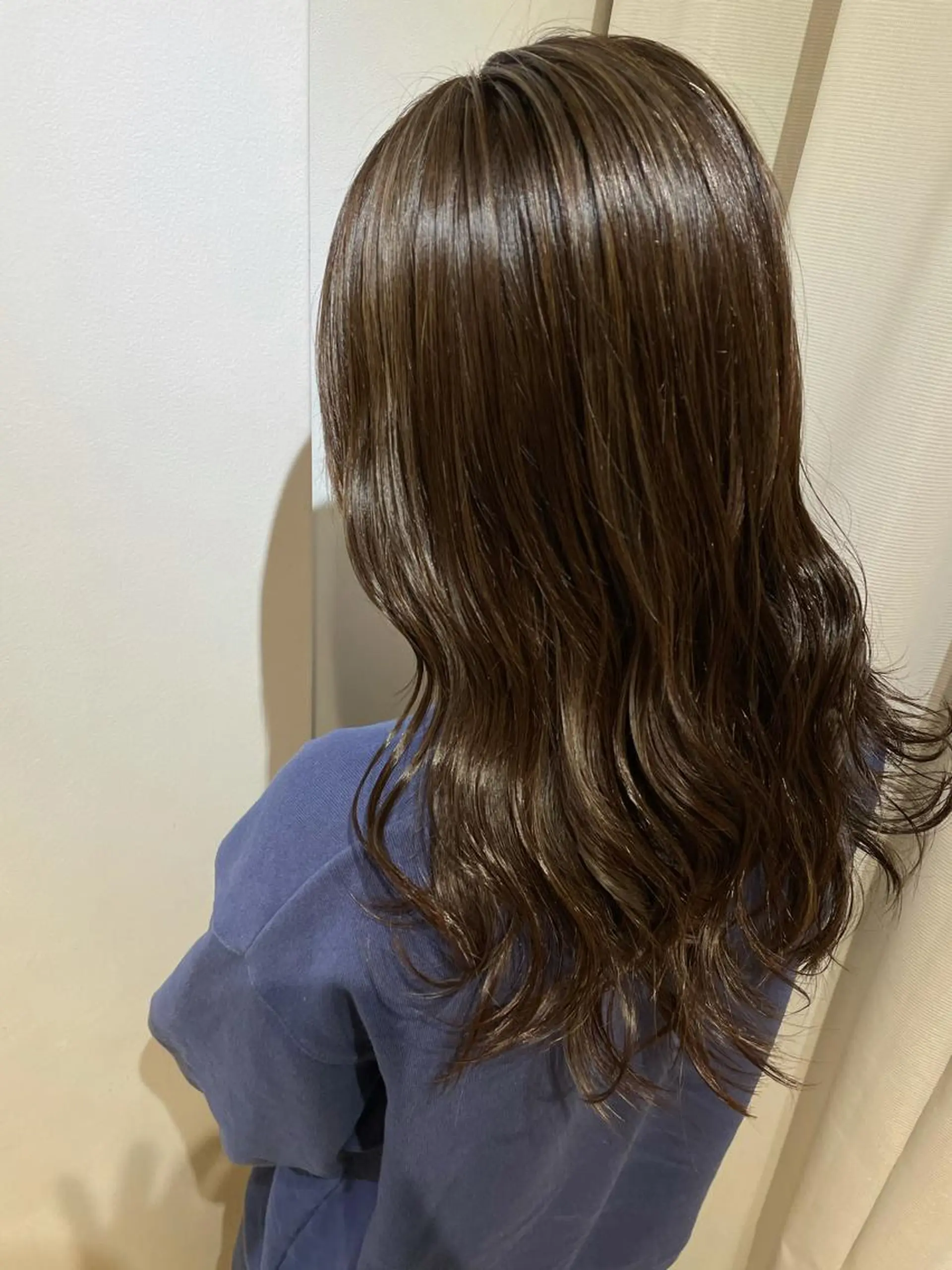 セミロング カラー ハイライトカラー ハイライト ヘアカラー トリートメント 過去一の柔髪ヘア 🌿einshairのヘアスタイル