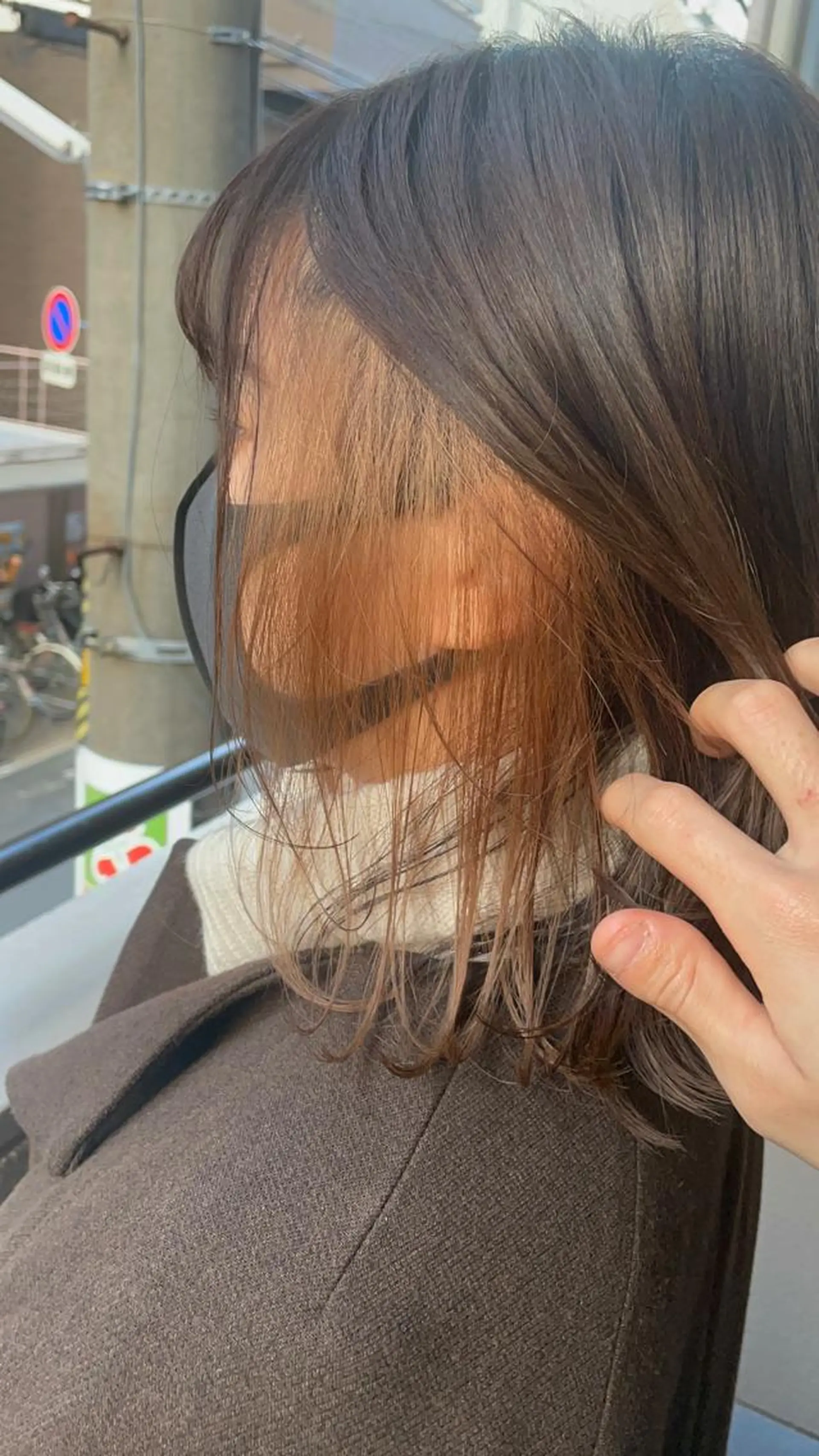 ミディアム カラー パーマ ヘアアレンジ メンズ キッズ ネイル マツエク・マツパ メンズブリーチ メンズインナーカラー メンズ韓国風 ブリーチ ケアブリーチ 切りっぱなしヘアボブ ミディアムヘアRYOのヘアスタイル
