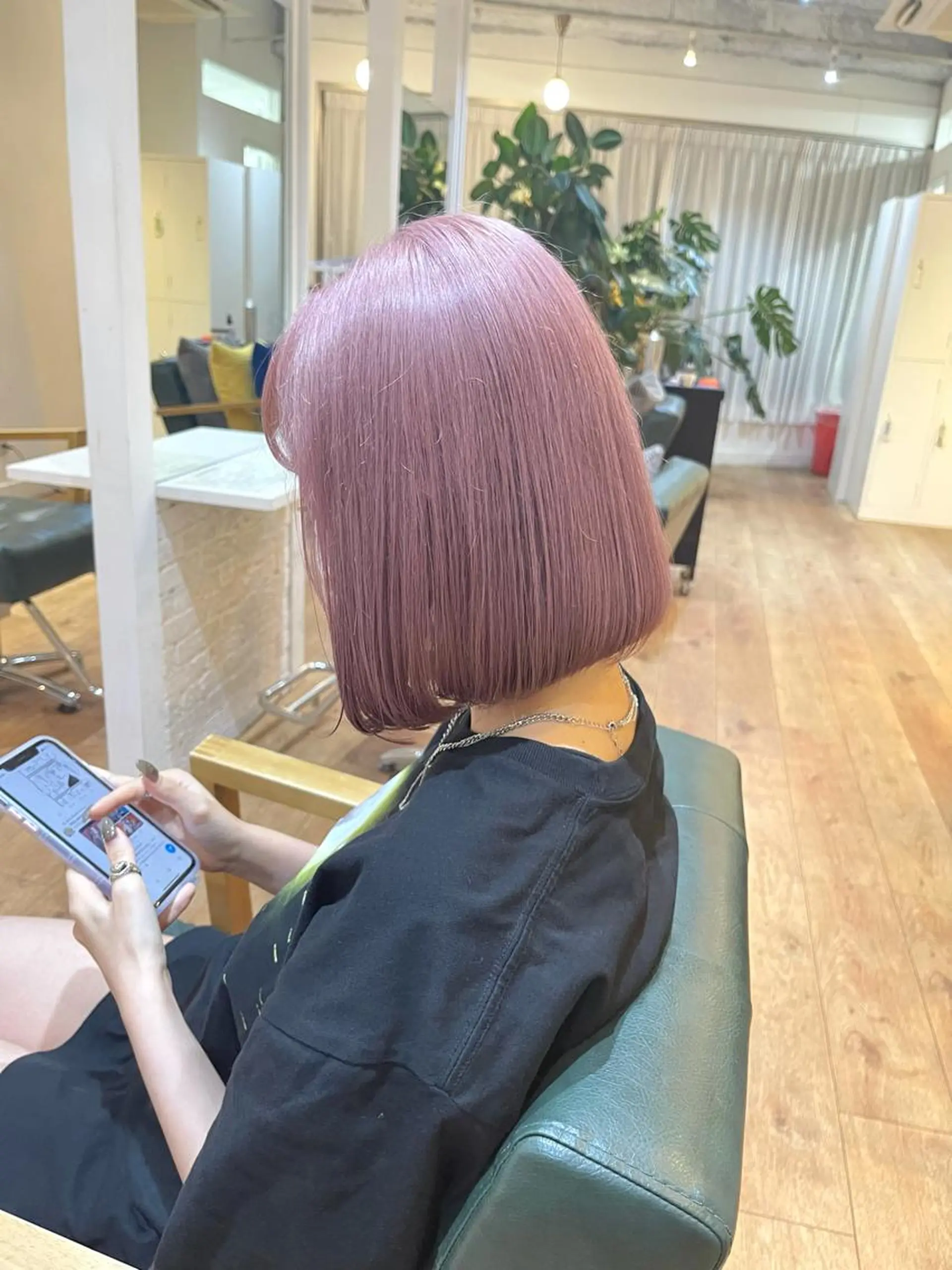 ショート 水原　悠吾 ELISS　ブリーチのヘアスタイル