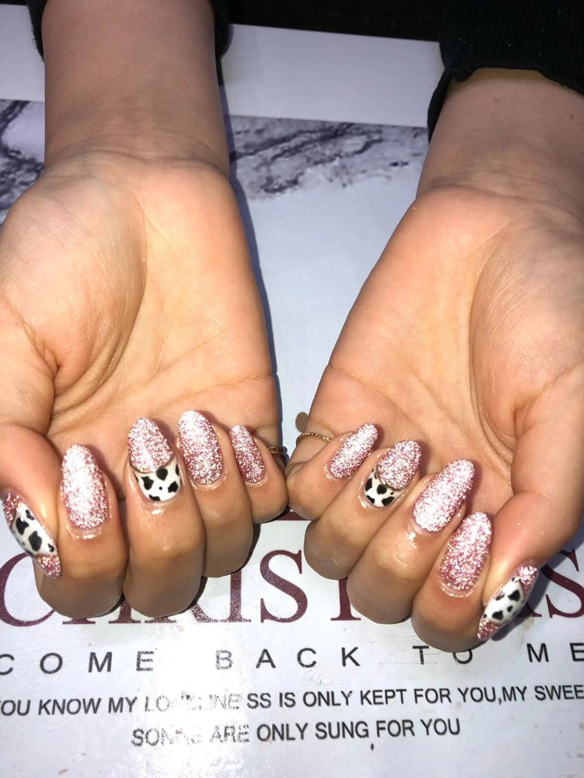 ネイル ガレンドウ 白澤 愛子のネイルデザイン