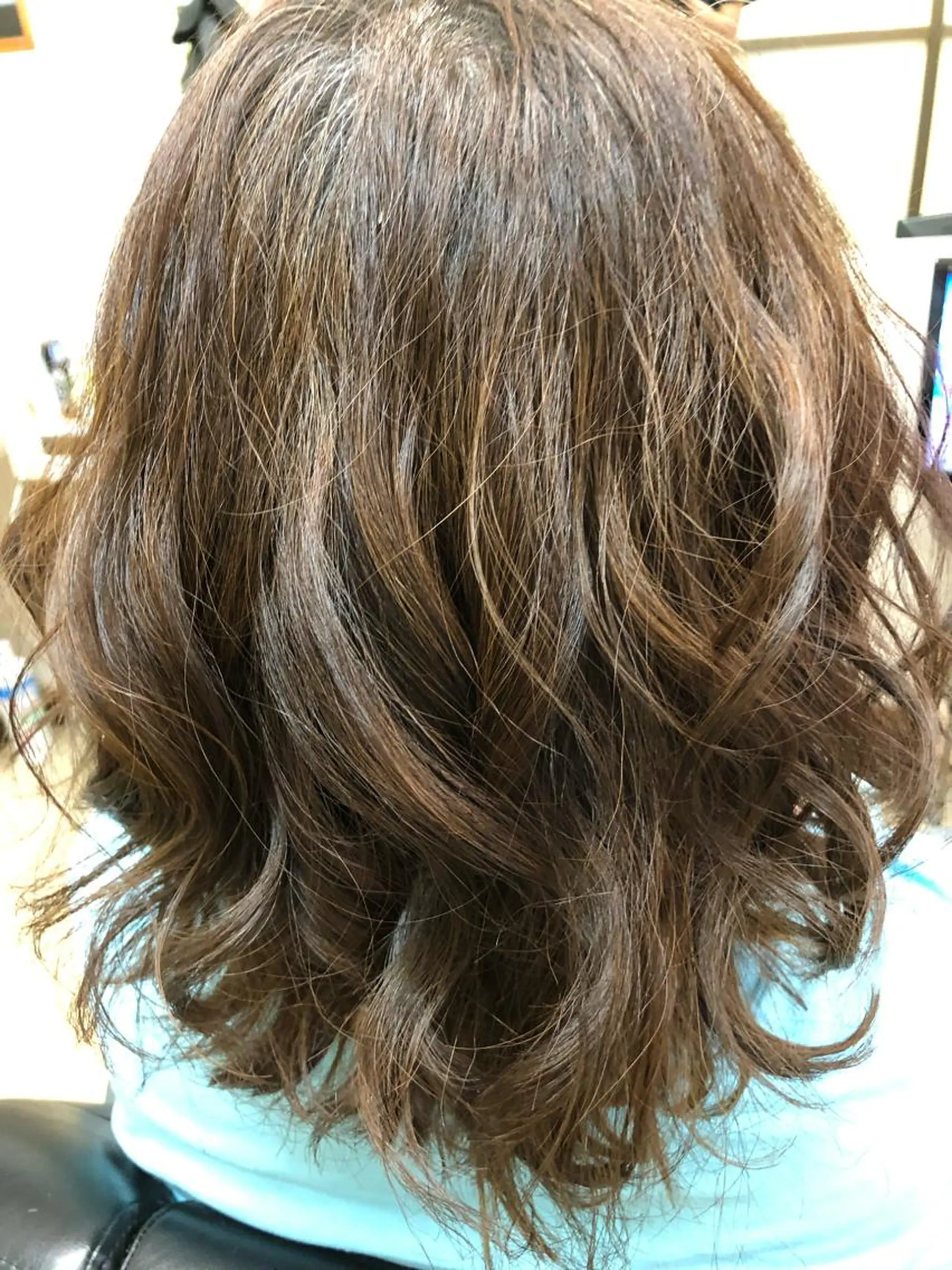 ミディアム 石塚 浩のヘアスタイル