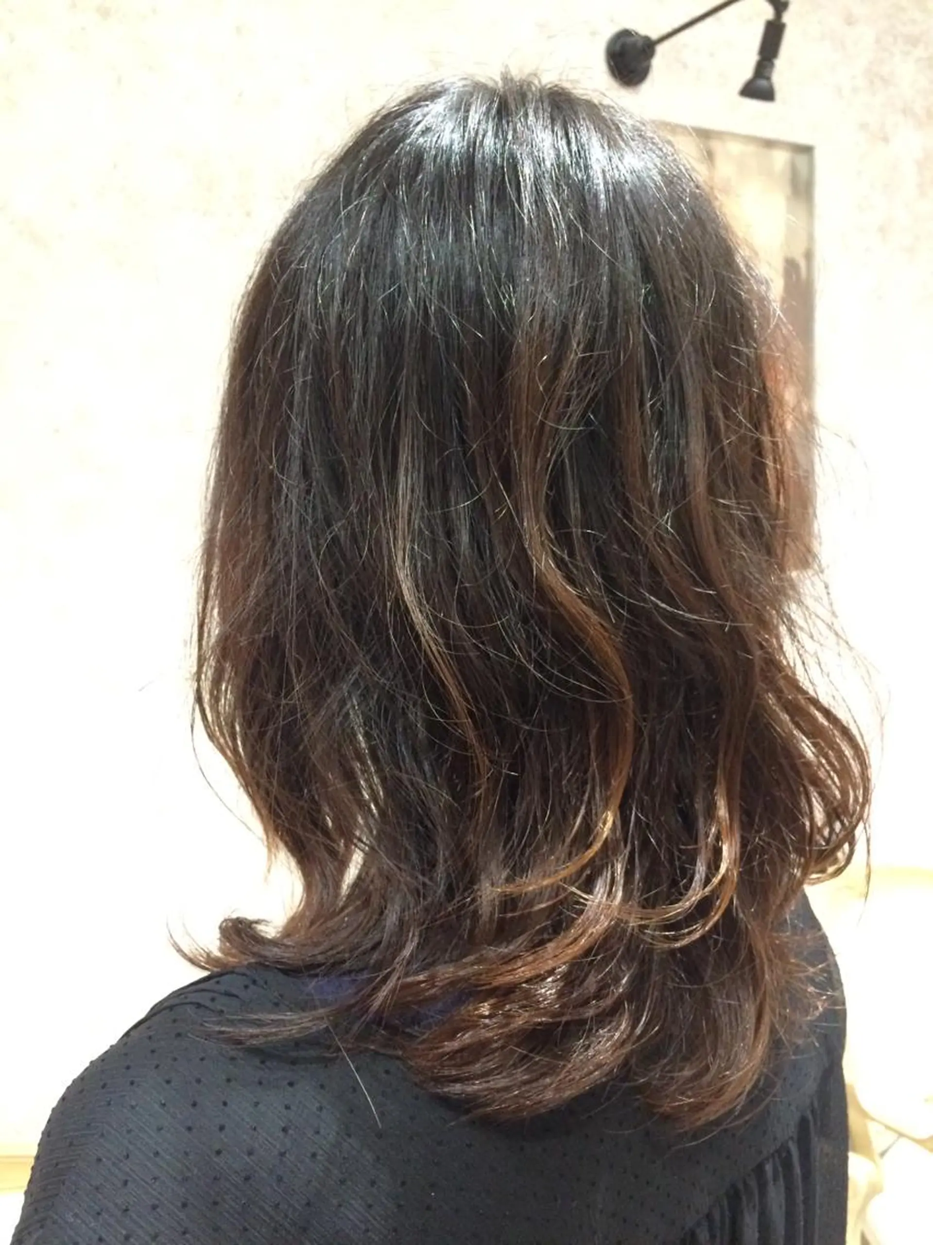 セミロング Kobayashi ハイライト/ショートのヘアスタイル