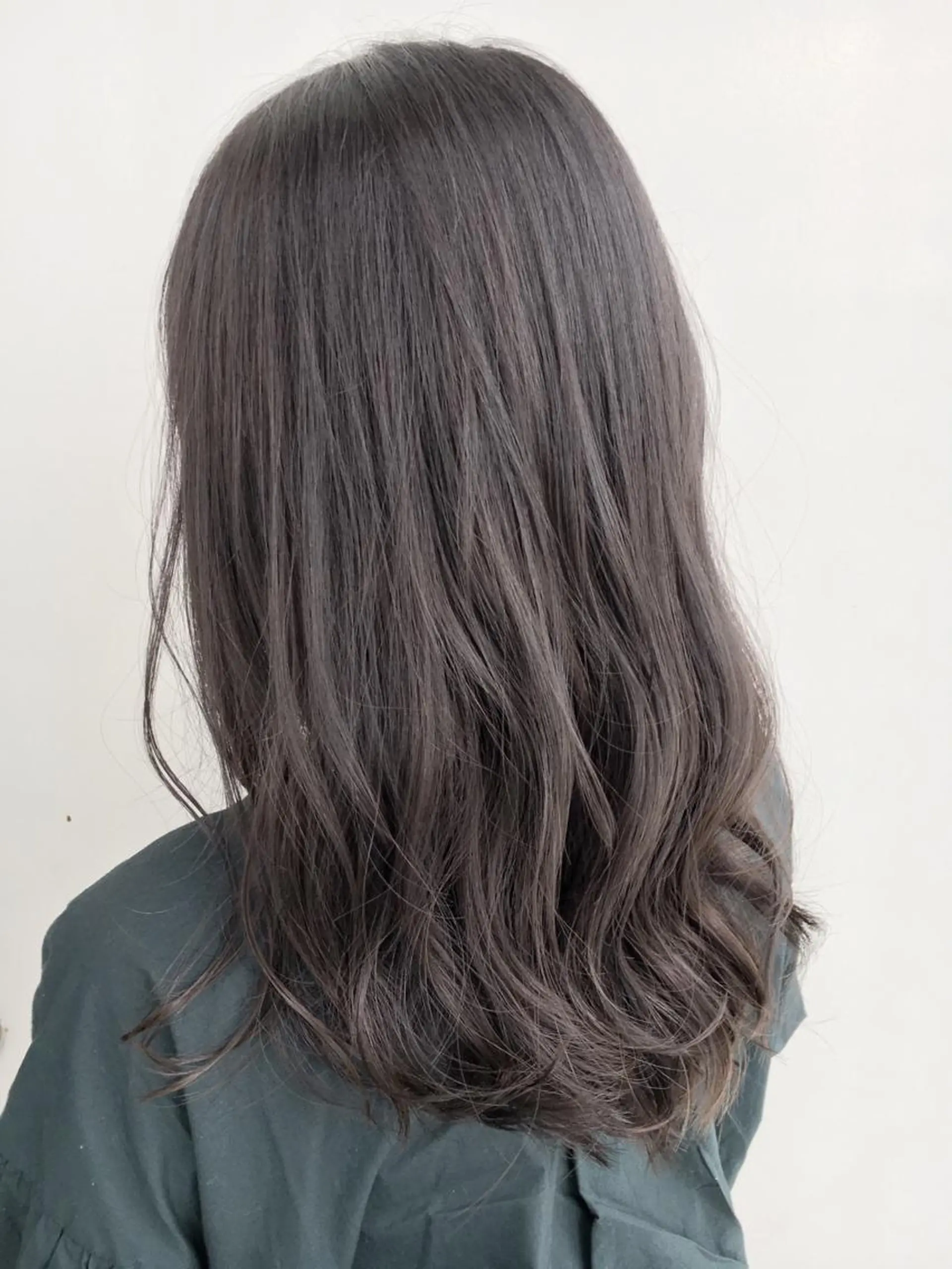 セミロング カラー パーマ ヘアアレンジ カット 縮毛矯正 トリートメント Zina福岡天神🪞 髪質改善🪞レイヤーのヘアスタイル