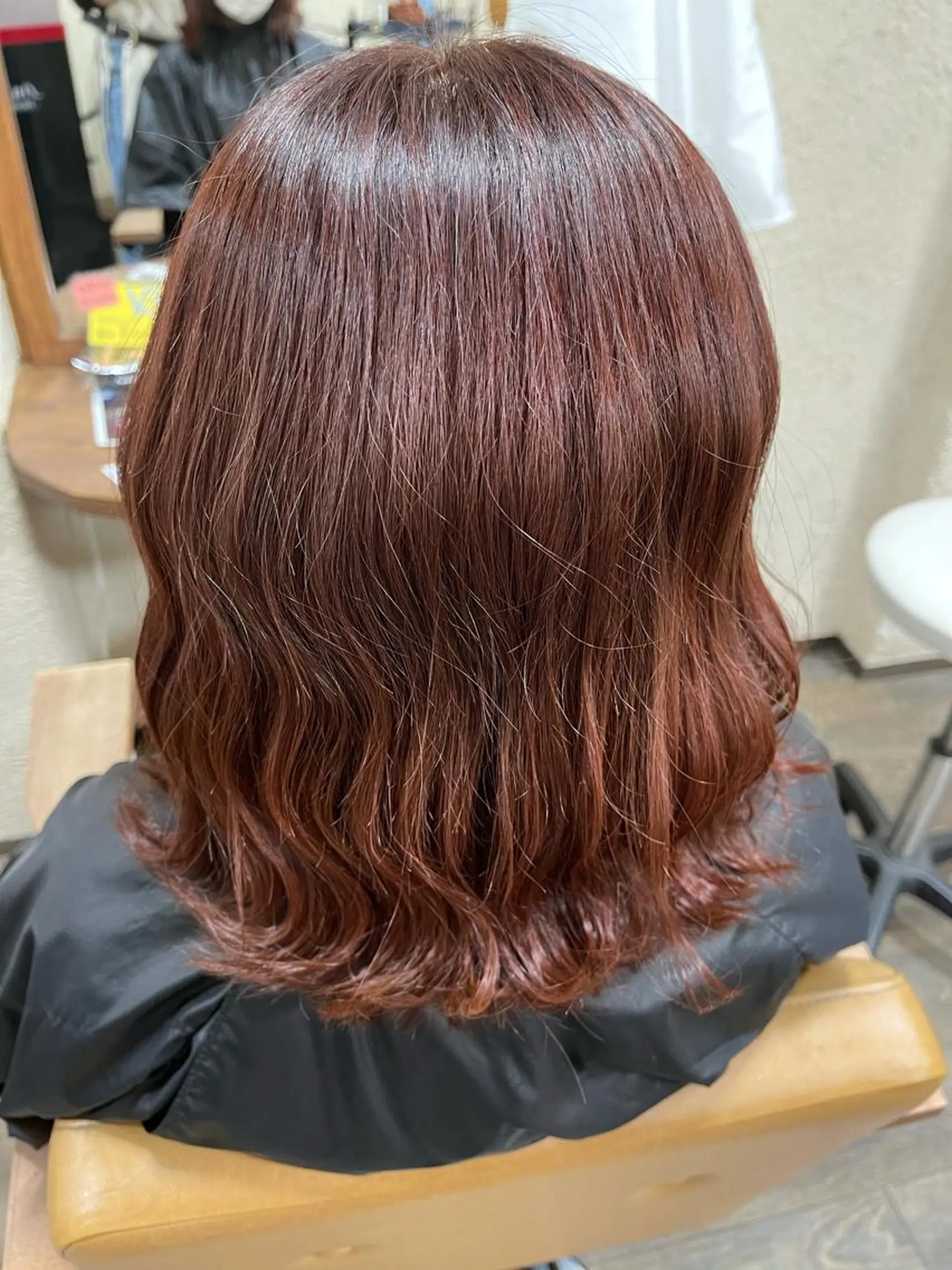 ミディアム カラー オレンジ ピンクカラー 磧本 祐里恵のヘアスタイル