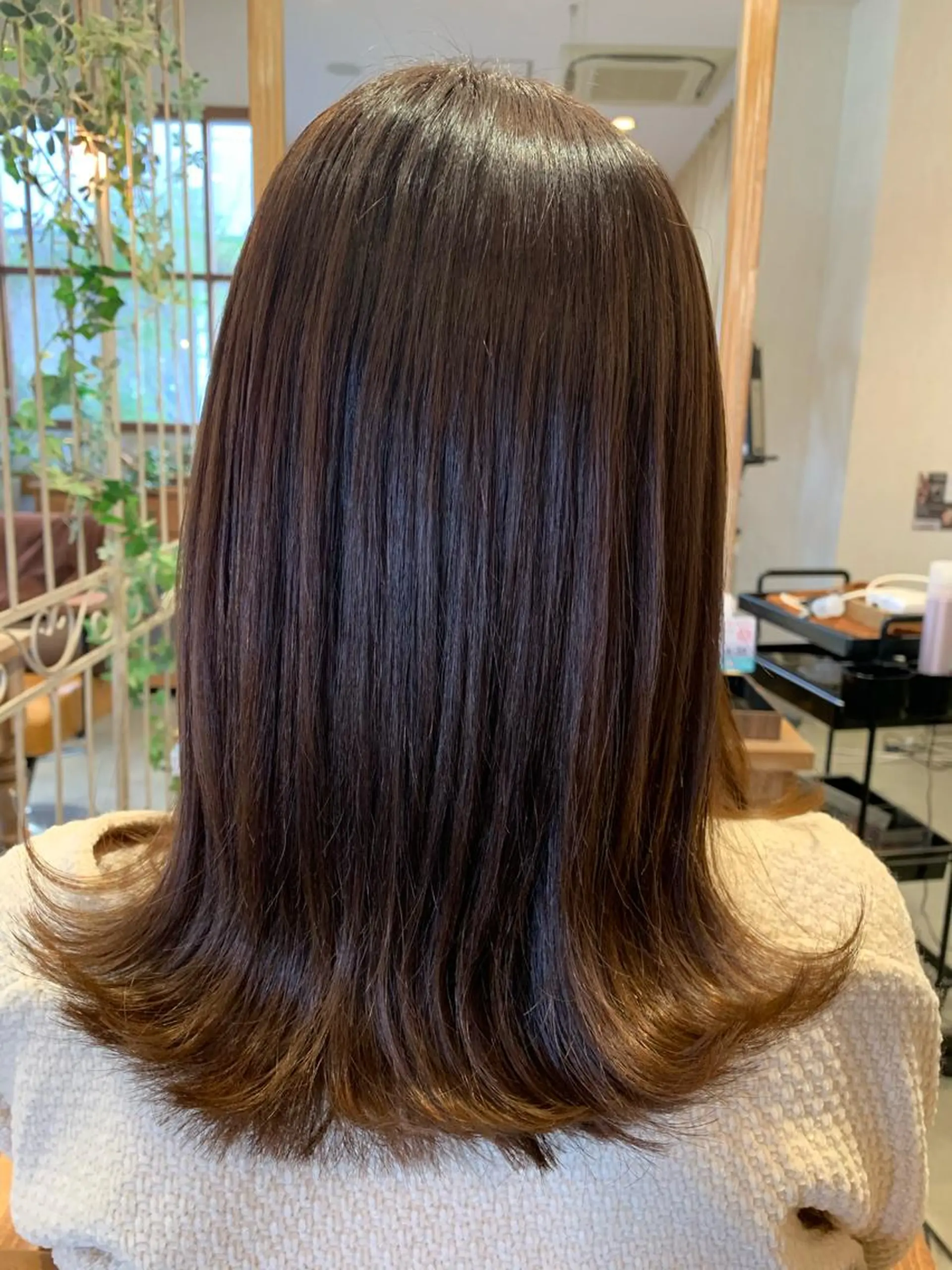 セミロング カラー 髪質改善 外ハネヘア ヘアカラー ヘッドスパ 美髪になりませんか？ ，，mikuのヘアスタイル