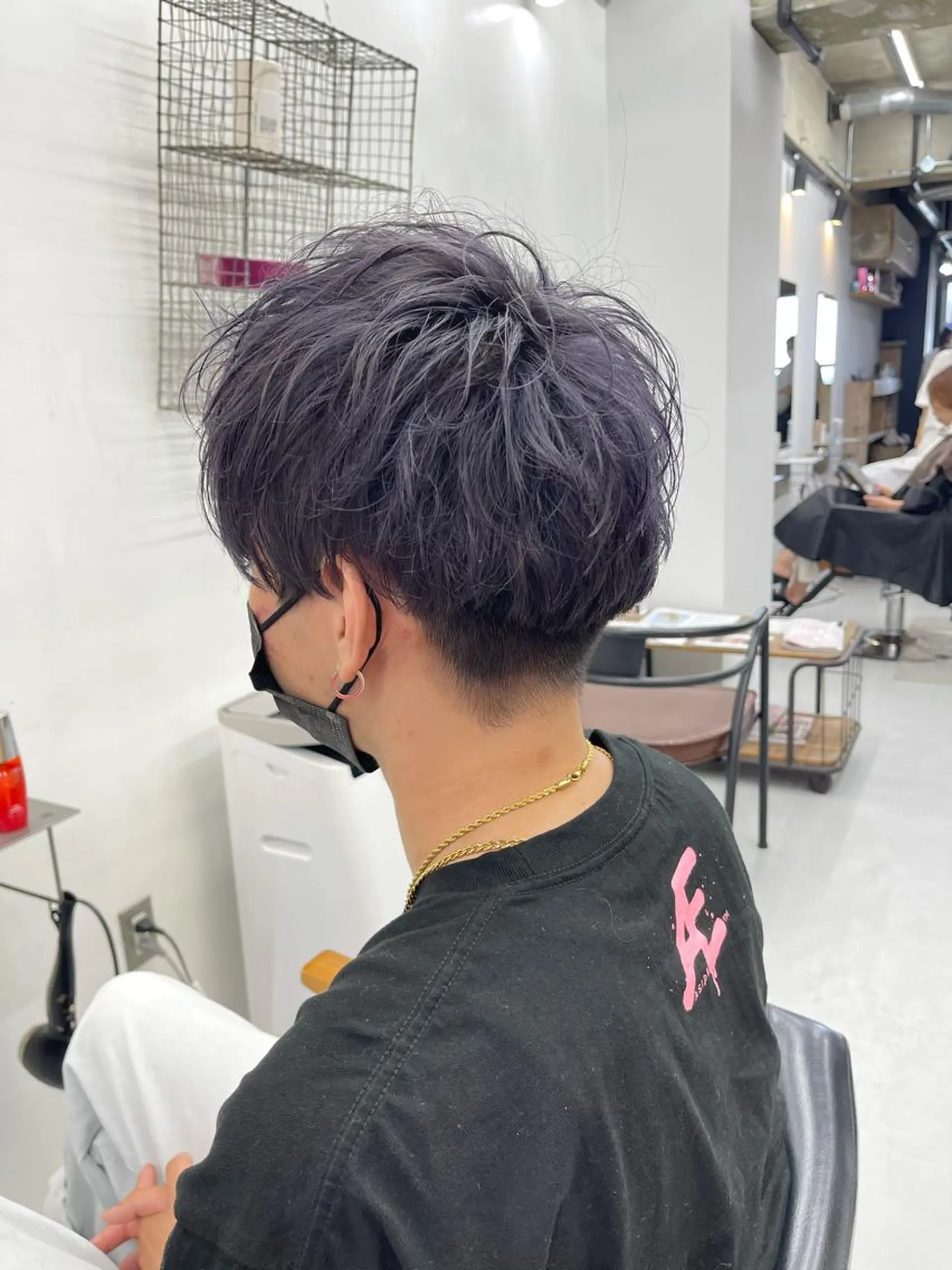 ショート カラー メンズ メンズブリーチ ブリーチ ダークグレー カット ヘアカラー 森本裕/オーナー/ スパイラルパーマのヘアスタイル