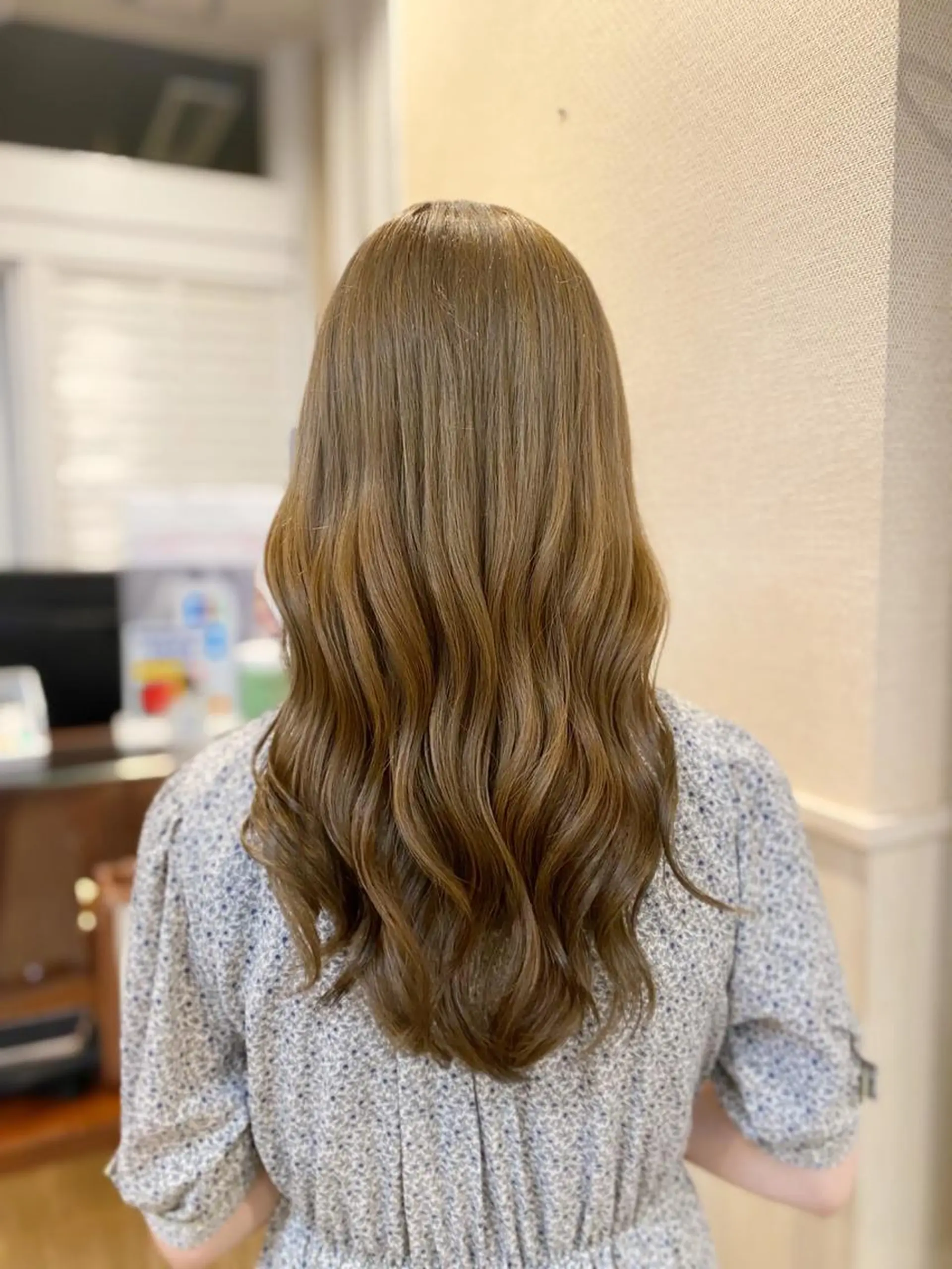 カラー ベージュカラー カット ヘアカラー トリートメント NUMBER 天王寺YUYAのヘアスタイル