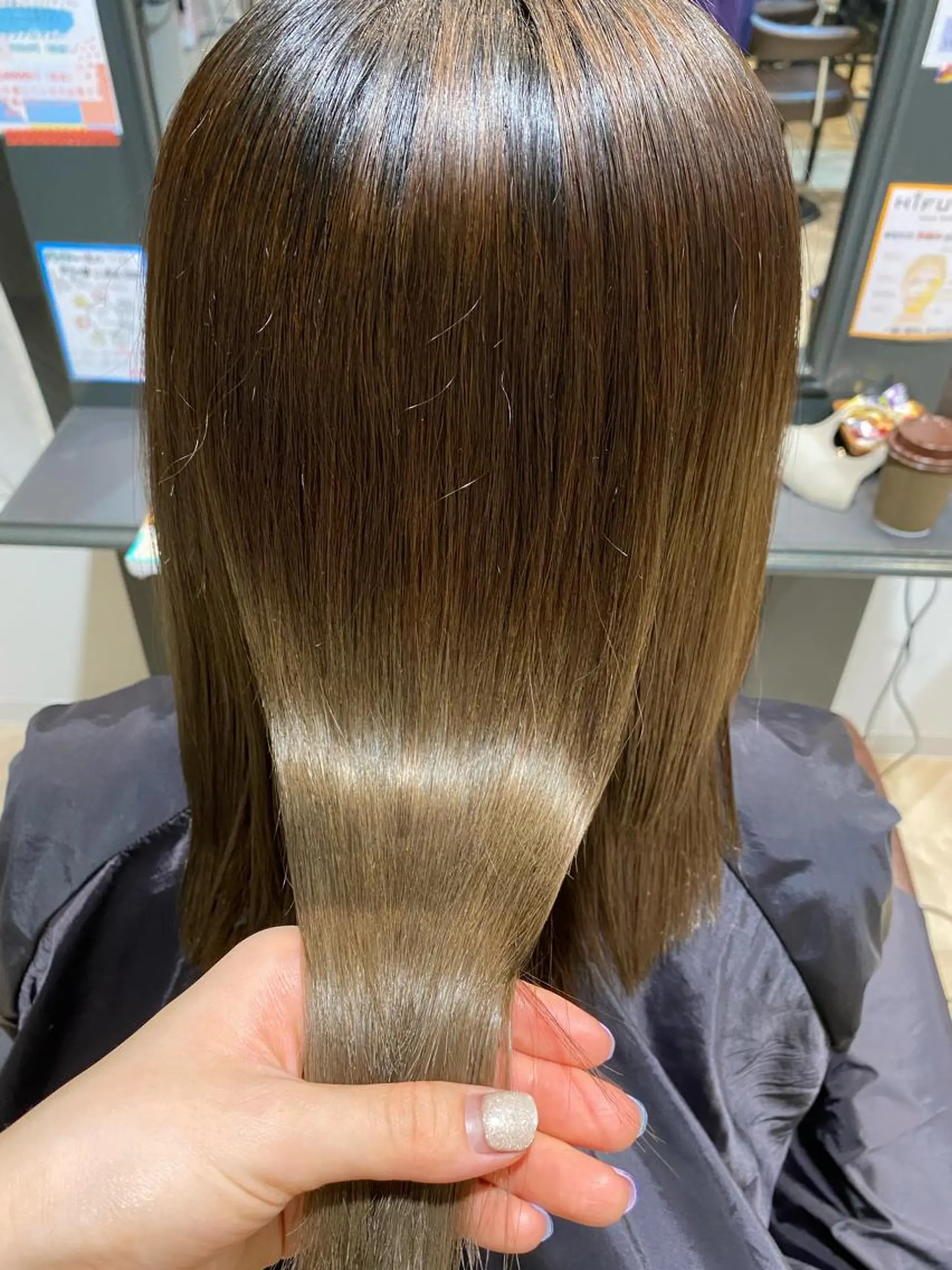 ロング ノンダメージ⭐️ 透明感カラー中田七菜のヘアスタイル