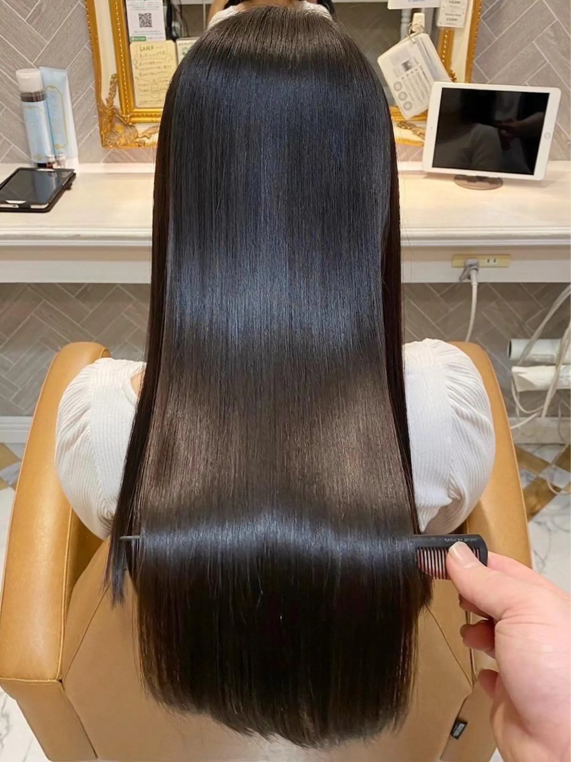 ロング ボブ／レイヤー／髪質 改善/縮毛矯正／銀座のヘアスタイル