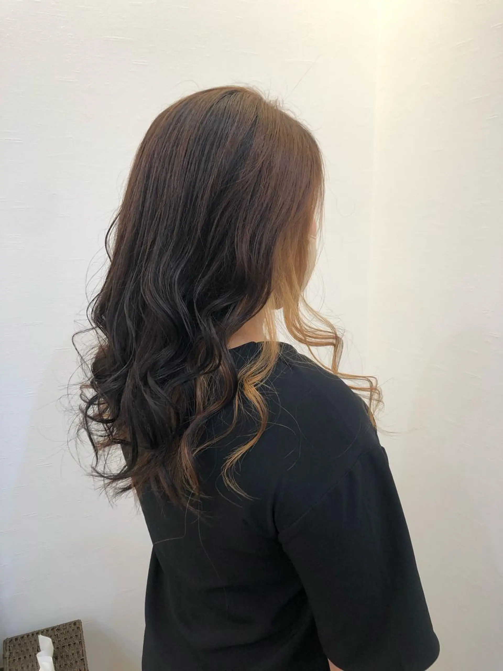 カラー Ruang所属・ツノガイ エリのヘアスタイル