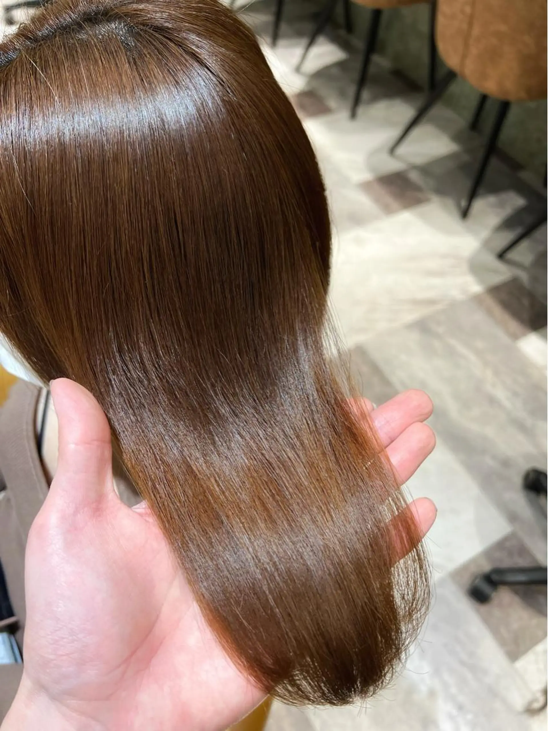 ミディアム カット 縮毛矯正 トリートメント レイヤーカット/ 顔周り 五島巨幹のヘアスタイル